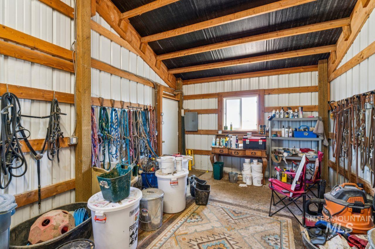 1925 Glenway, Fruitland, Idaho 83619, 4 Bedrooms, 3 Bathrooms, Residential For Sale, Price $770,000, 98989851