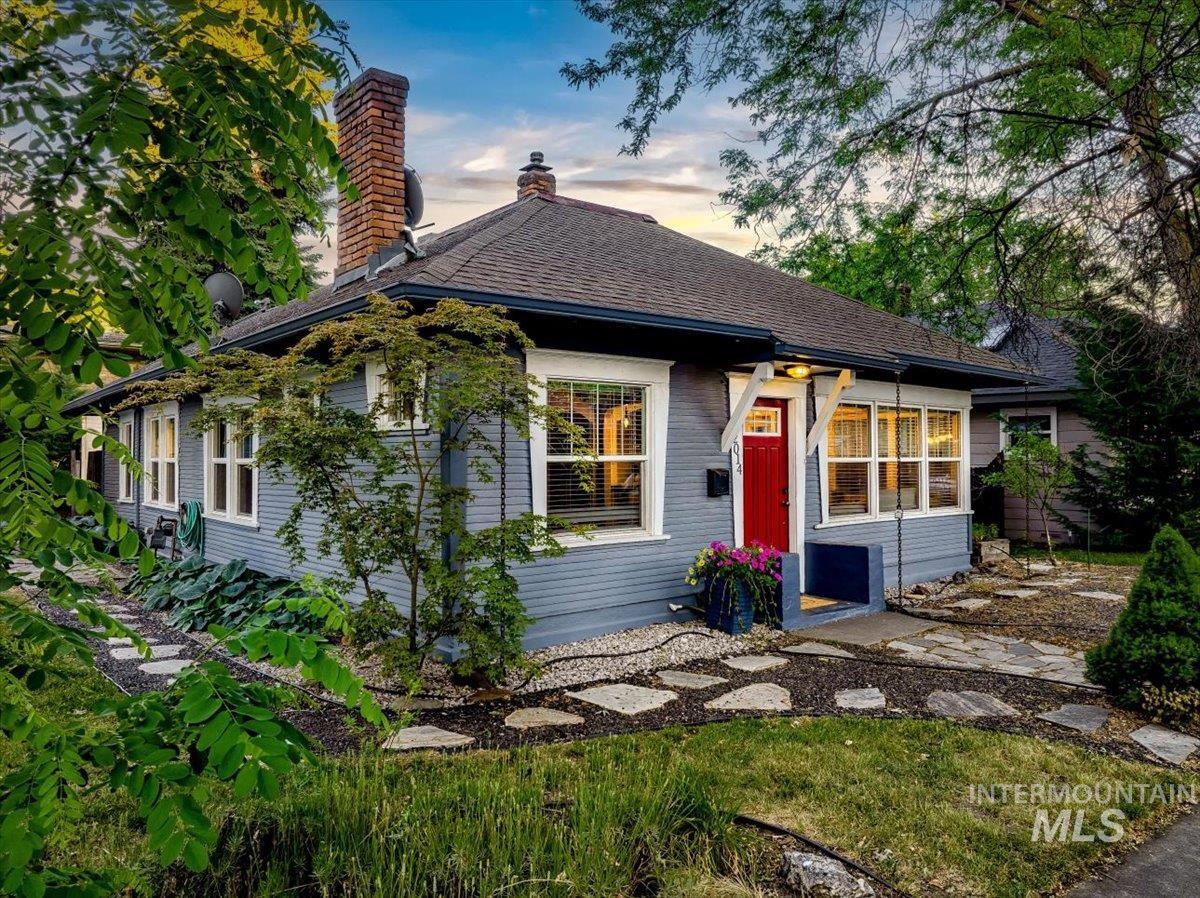 2014 N 9th St, Boise, Idaho 83702, 3 Bedrooms, 2 Bathrooms, Residential For Sale, Price $679,000,MLS 98989853