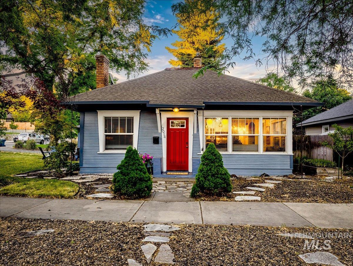 2014 N 9th St, Boise, Idaho 83702, 3 Bedrooms, 2 Bathrooms, Residential For Sale, Price $679,000,MLS 98989853