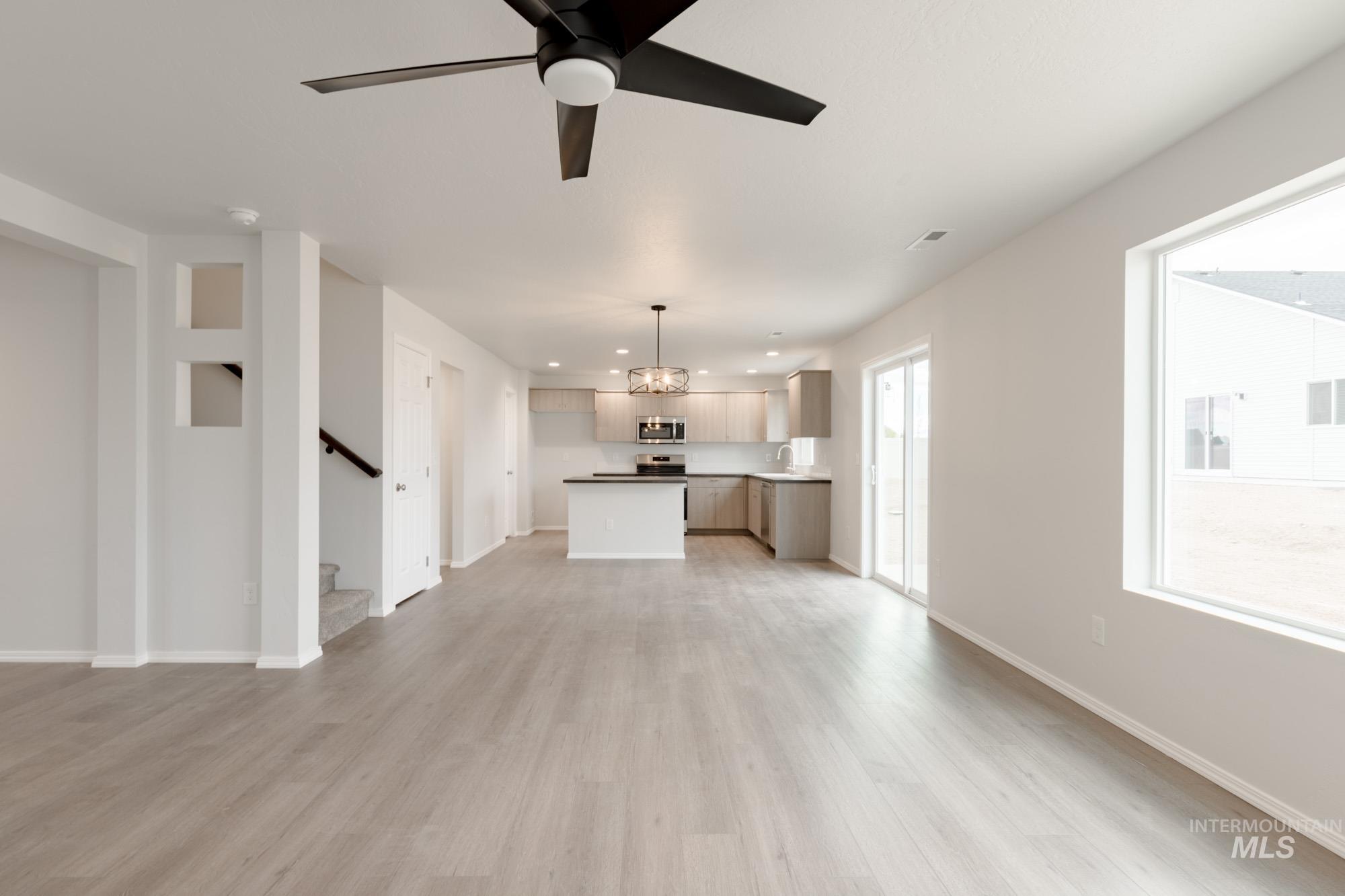 219 W 17th Ave, Jerome, Idaho 83338, 4 Bedrooms, 2.5 Bathrooms, Residential For Sale, Price $414,990,MLS 98989855