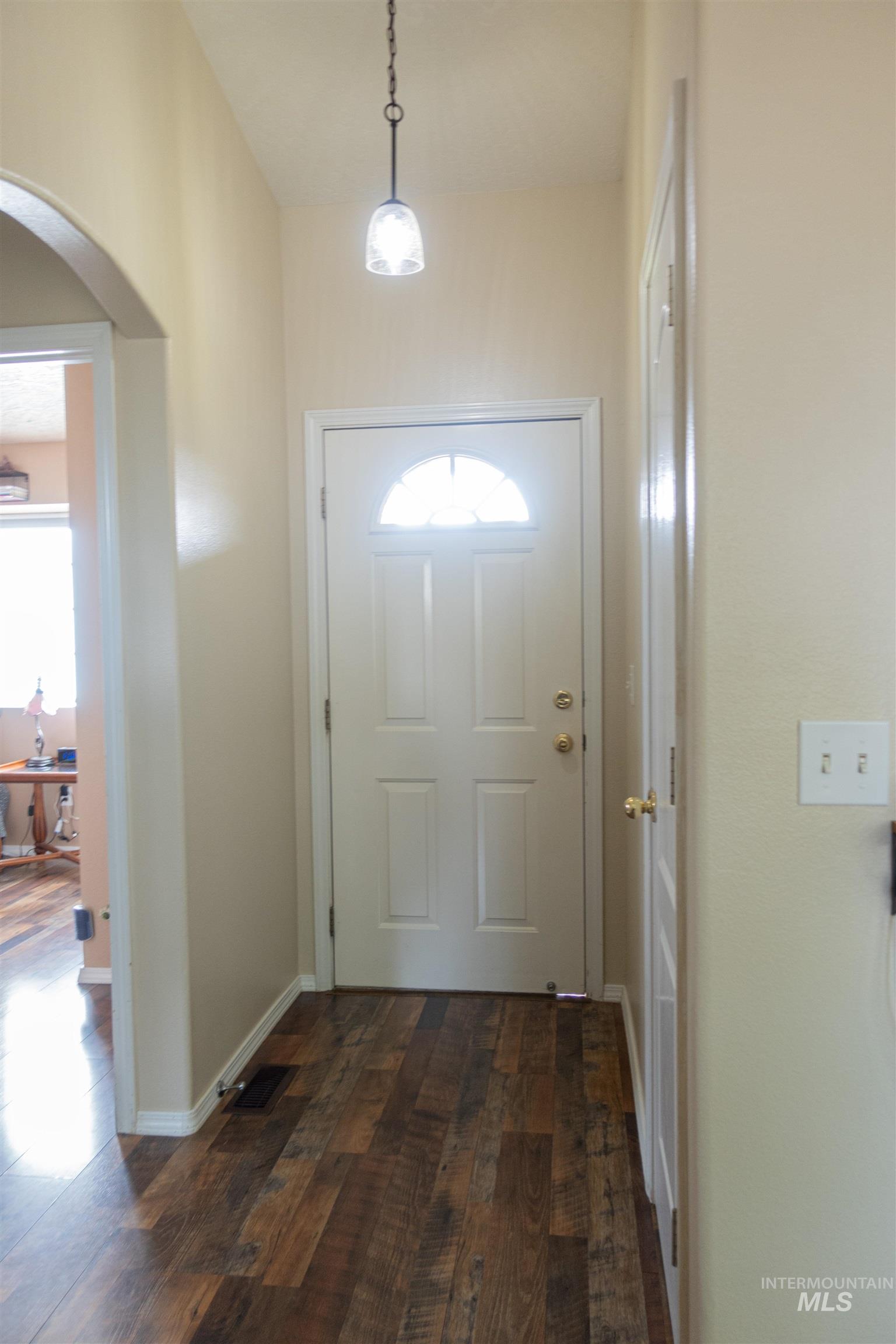 609 Stony Meadow Dr, Nampa, Idaho 83686, 3 Bedrooms, 2 Bathrooms, Residential For Sale, Price $335,000,MLS 98989856