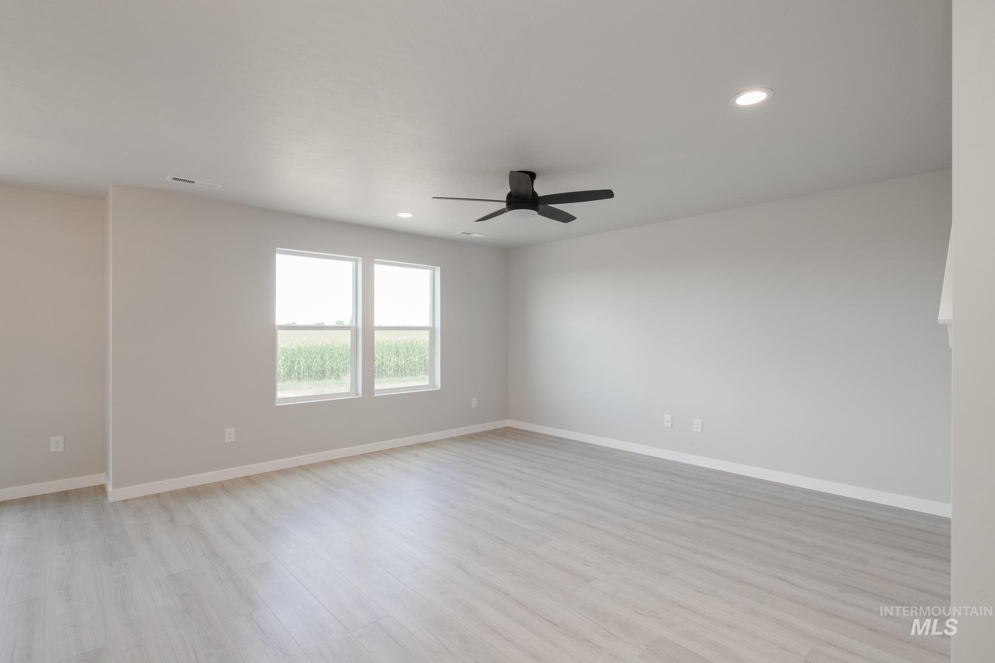 7300 W Trumbull Ct, Eagle, Idaho 83616, 4 Bedrooms, 2.5 Bathrooms, Residential For Sale, Price $549,990,MLS 98989857