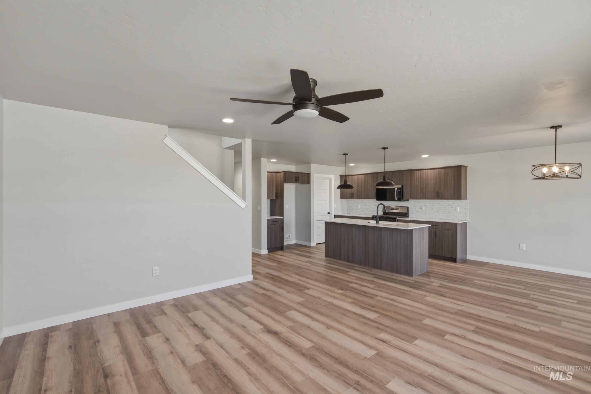 7300 W Trumbull Ct, Eagle, Idaho 83616, 4 Bedrooms, 2.5 Bathrooms, Residential For Sale, Price $549,990,MLS 98989857