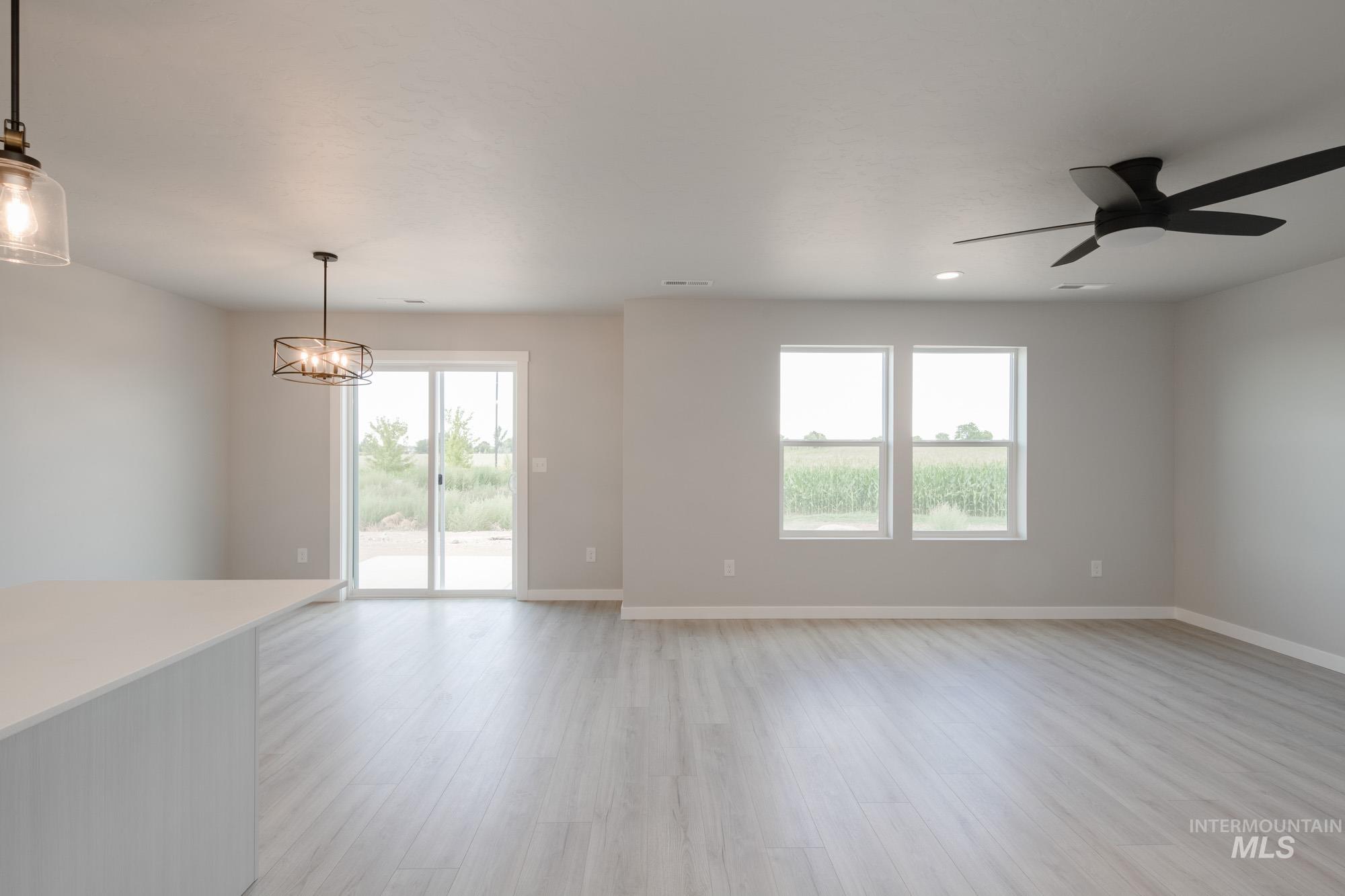 7300 W Trumbull Ct, Eagle, Idaho 83616, 4 Bedrooms, 2.5 Bathrooms, Residential For Sale, Price $549,990,MLS 98989857