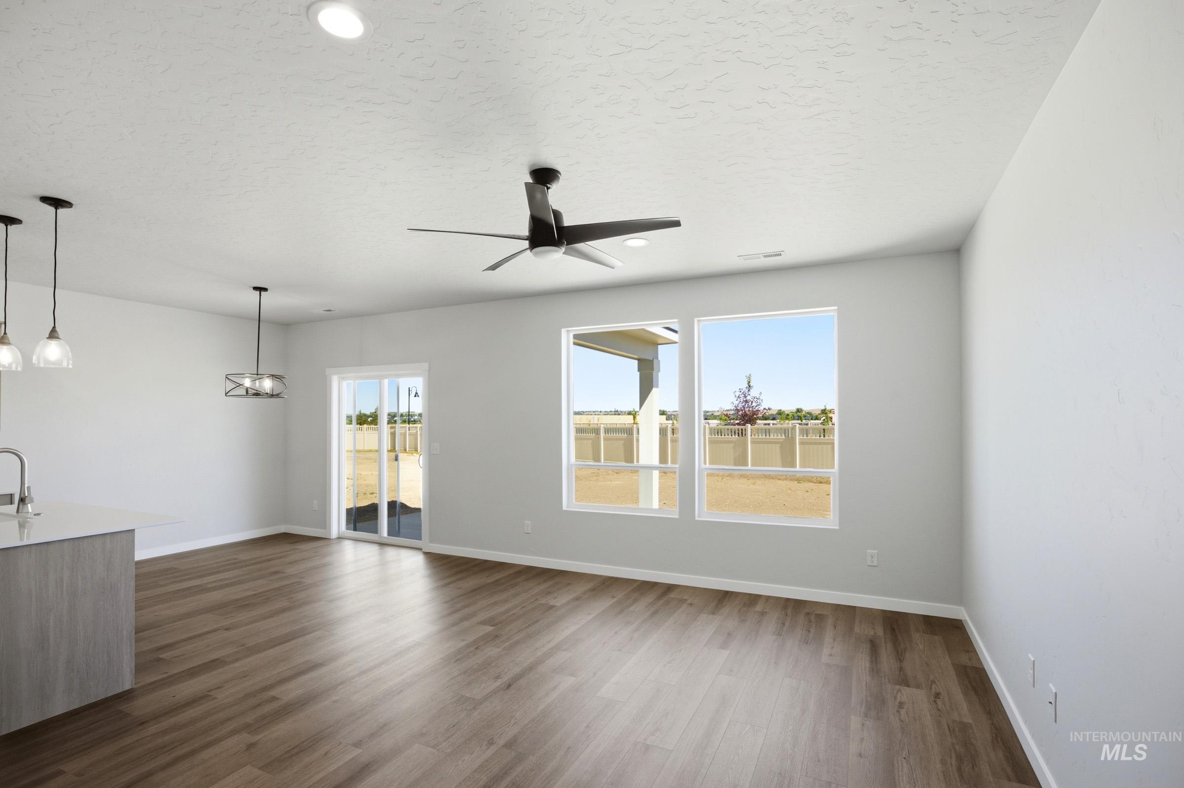7446 W Trumbull Ct, Eagle, Idaho 83616, 3 Bedrooms, 2.5 Bathrooms, Residential For Sale, Price $509,990, 98989861