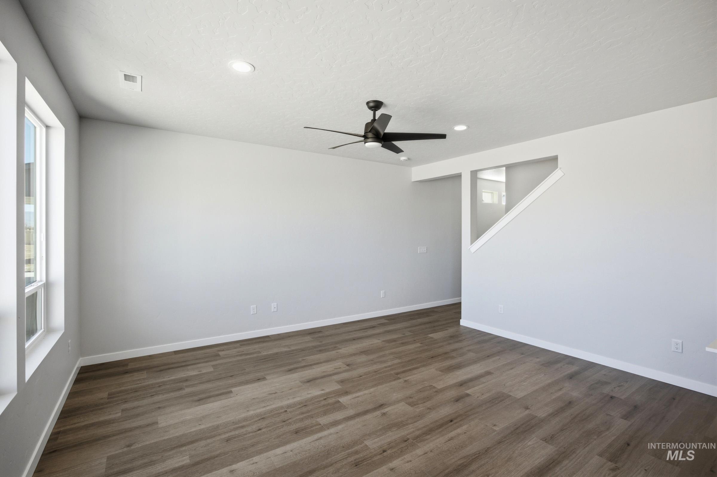 7446 W Trumbull Ct, Eagle, Idaho 83616, 3 Bedrooms, 2.5 Bathrooms, Residential For Sale, Price $509,990, 98989861