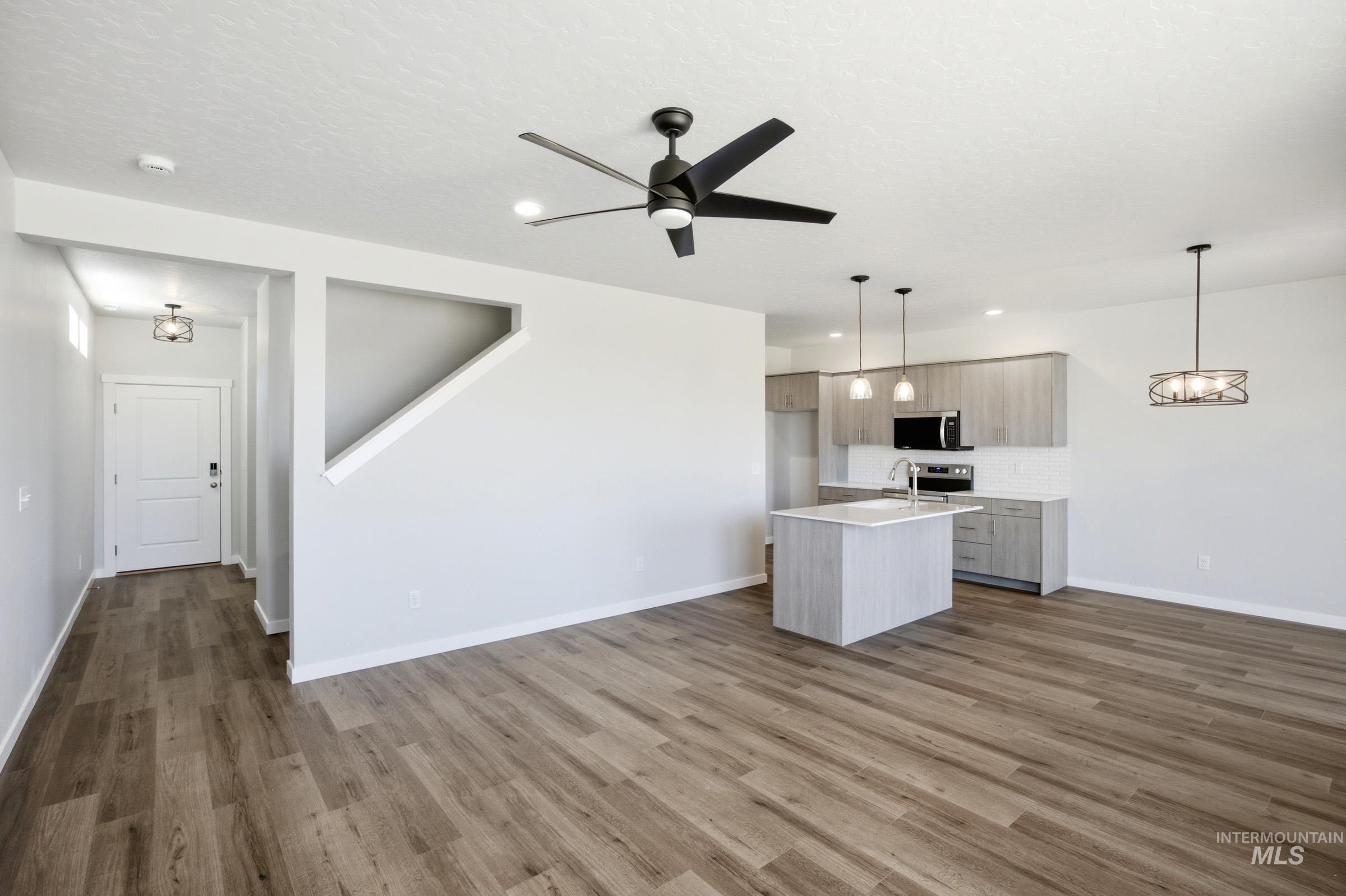 7446 W Trumbull Ct, Eagle, Idaho 83616, 3 Bedrooms, 2.5 Bathrooms, Residential For Sale, Price $509,990, 98989861