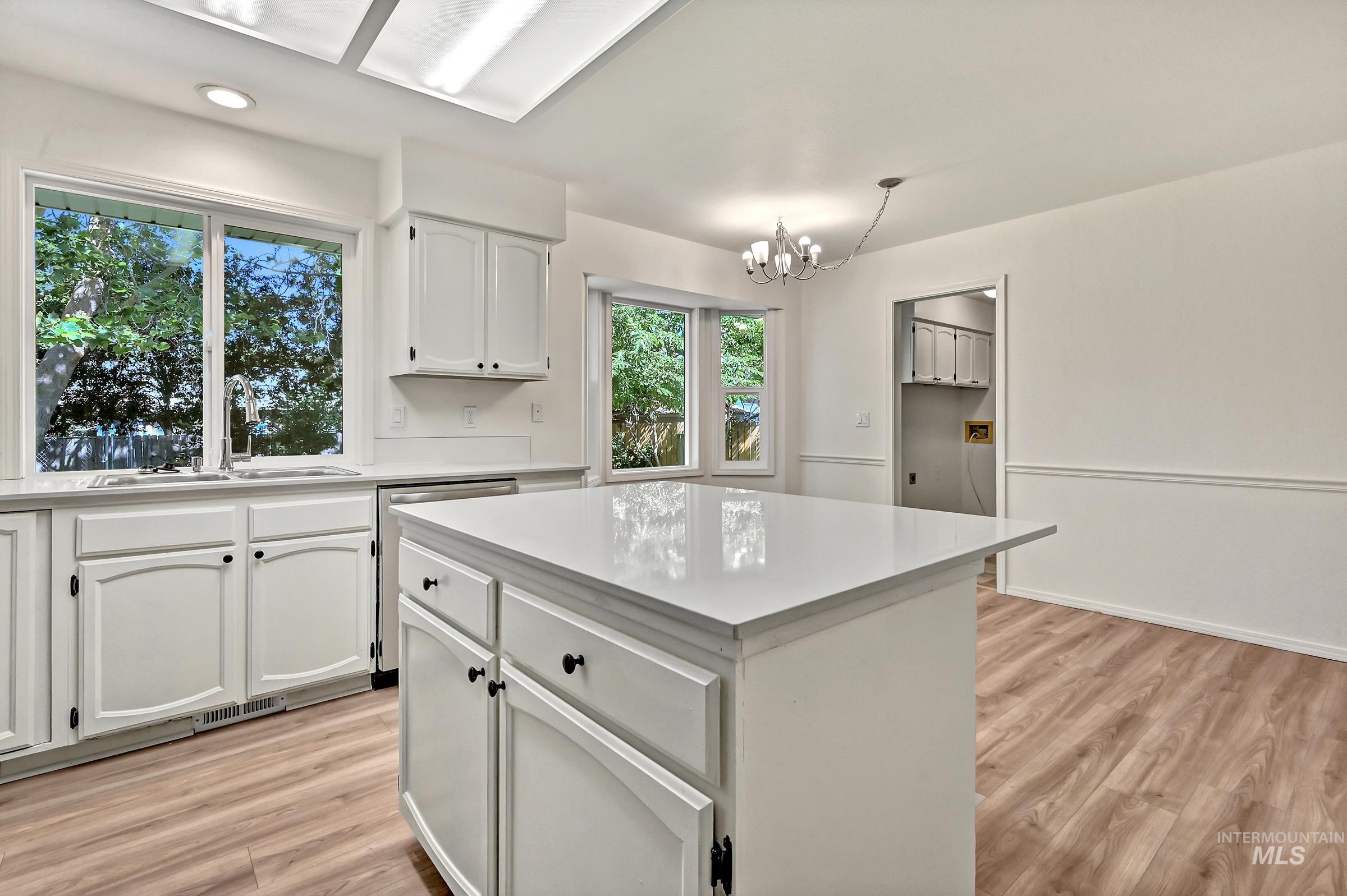 2153 N Leann Way, Meridian, Idaho 83646-1227, 3 Bedrooms, 2 Bathrooms, Residential For Sale, Price $410,000,MLS 98989862