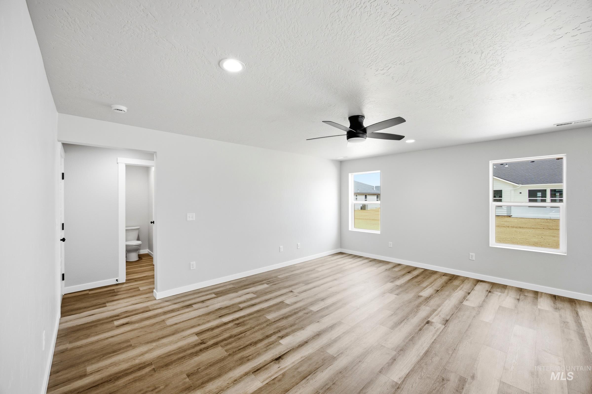 8358 E Cool River Lp, Nampa, Idaho 83687, 5 Bedrooms, 3 Bathrooms, Residential For Sale, Price $524,990,MLS 98989863