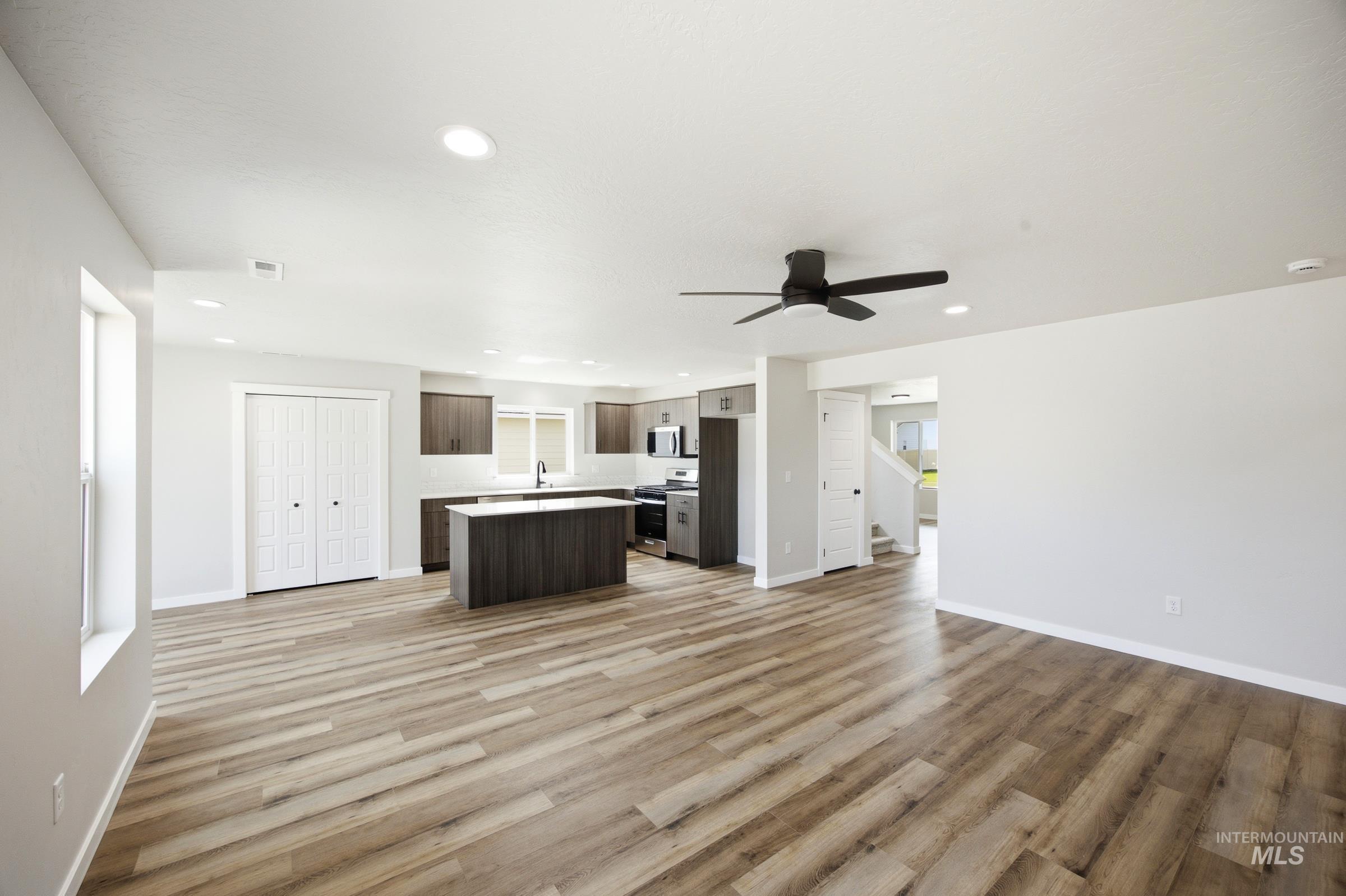 8358 E Cool River Lp, Nampa, Idaho 83687, 5 Bedrooms, 3 Bathrooms, Residential For Sale, Price $524,990,MLS 98989863