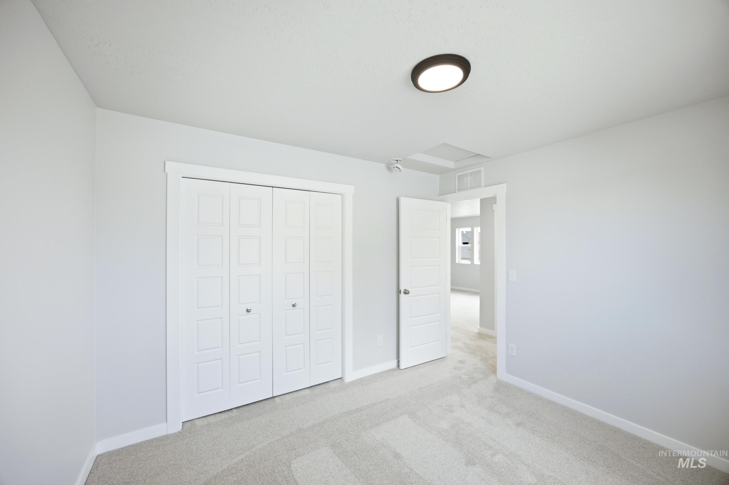 8370 E Cool River Lp, Nampa, Idaho 83687, 5 Bedrooms, 3 Bathrooms, Residential For Sale, Price $539,990,MLS 98989865