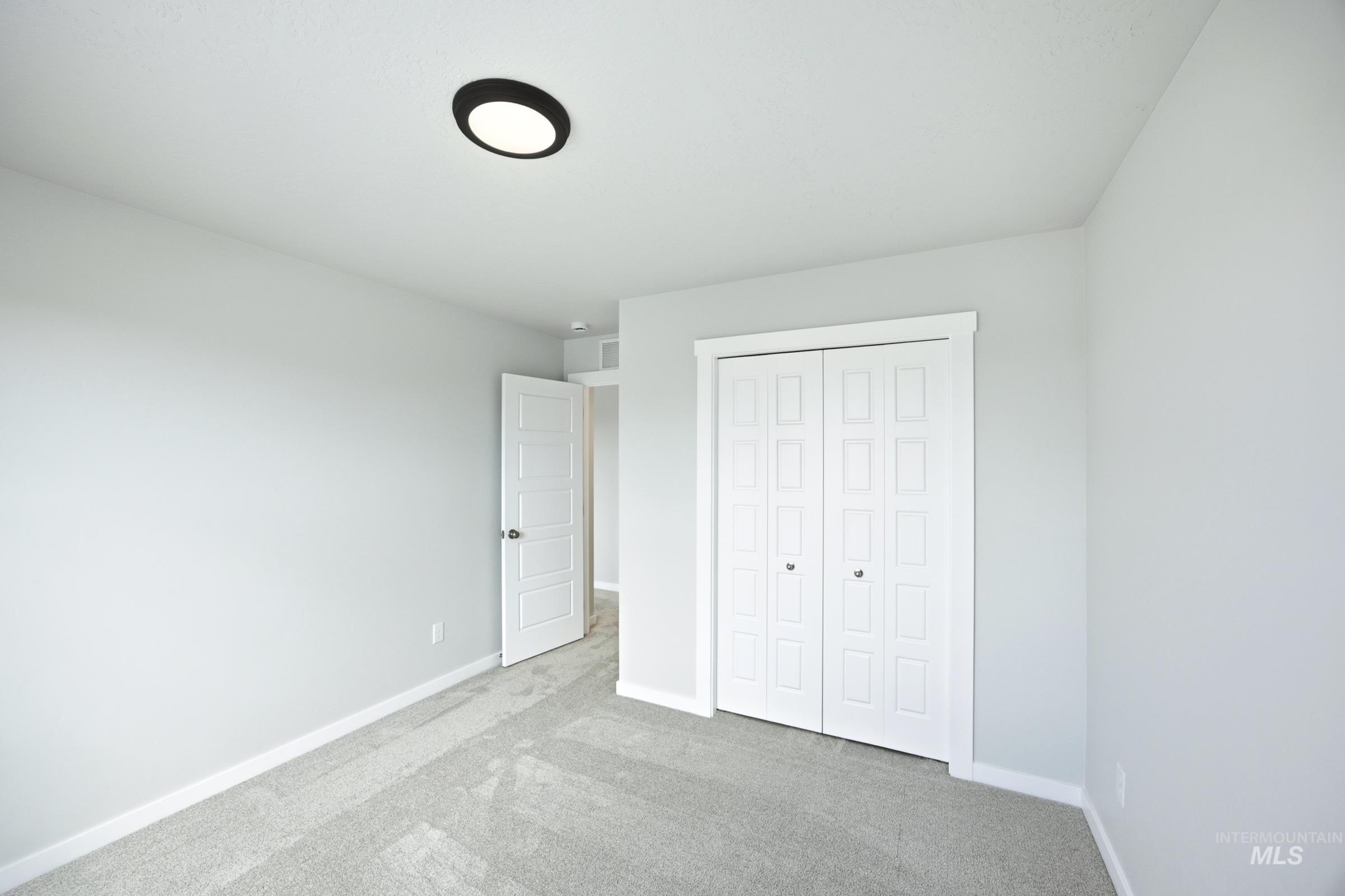 8370 E Cool River Lp, Nampa, Idaho 83687, 5 Bedrooms, 3 Bathrooms, Residential For Sale, Price $539,990,MLS 98989865