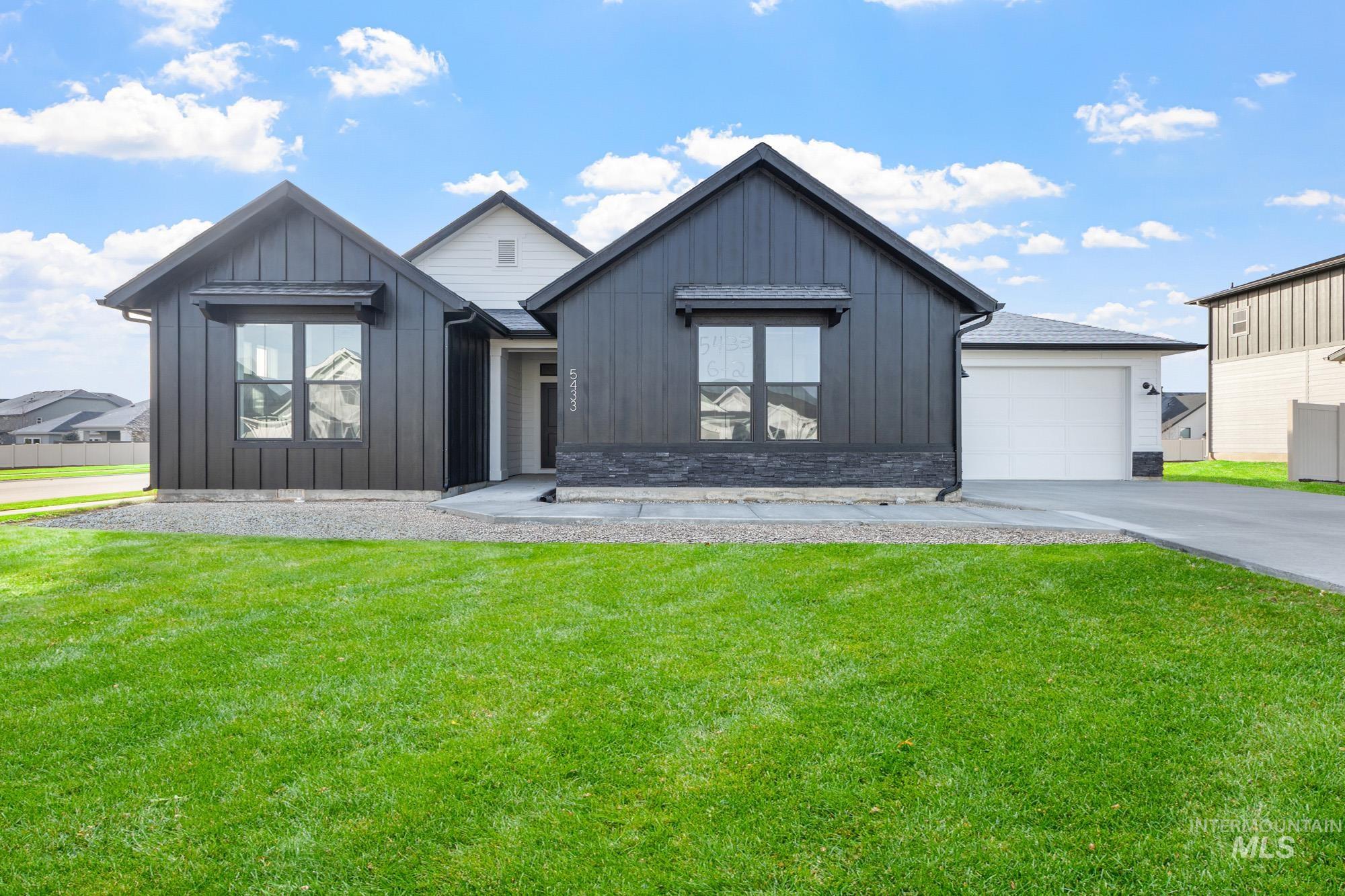 8284 E Presley Ct, Nampa, Idaho 83687, 4 Bedrooms, 2.5 Bathrooms, Residential For Sale, Price $584,990,MLS 98989866