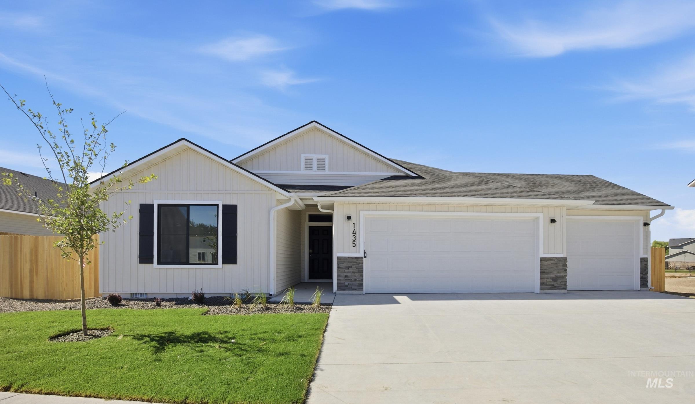 1435 Sunday River St, Middleton, Idaho 83644, 4 Bedrooms, 2 Bathrooms, Residential For Sale, Price $449,990,MLS 98989867