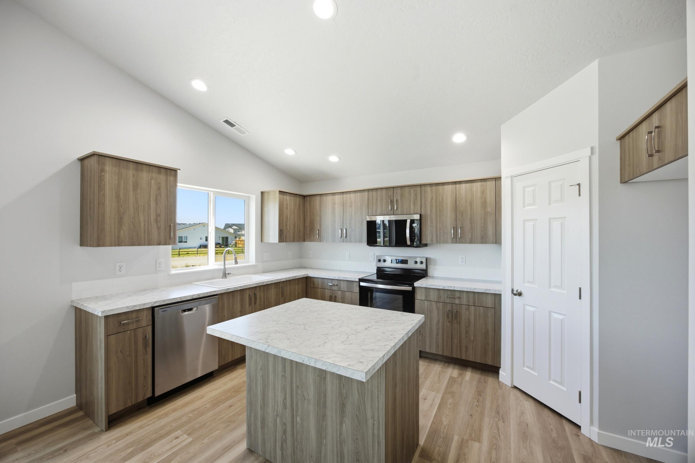 1435 Sunday River St, Middleton, Idaho 83644, 4 Bedrooms, 2 Bathrooms, Residential For Sale, Price $449,990, 98989867