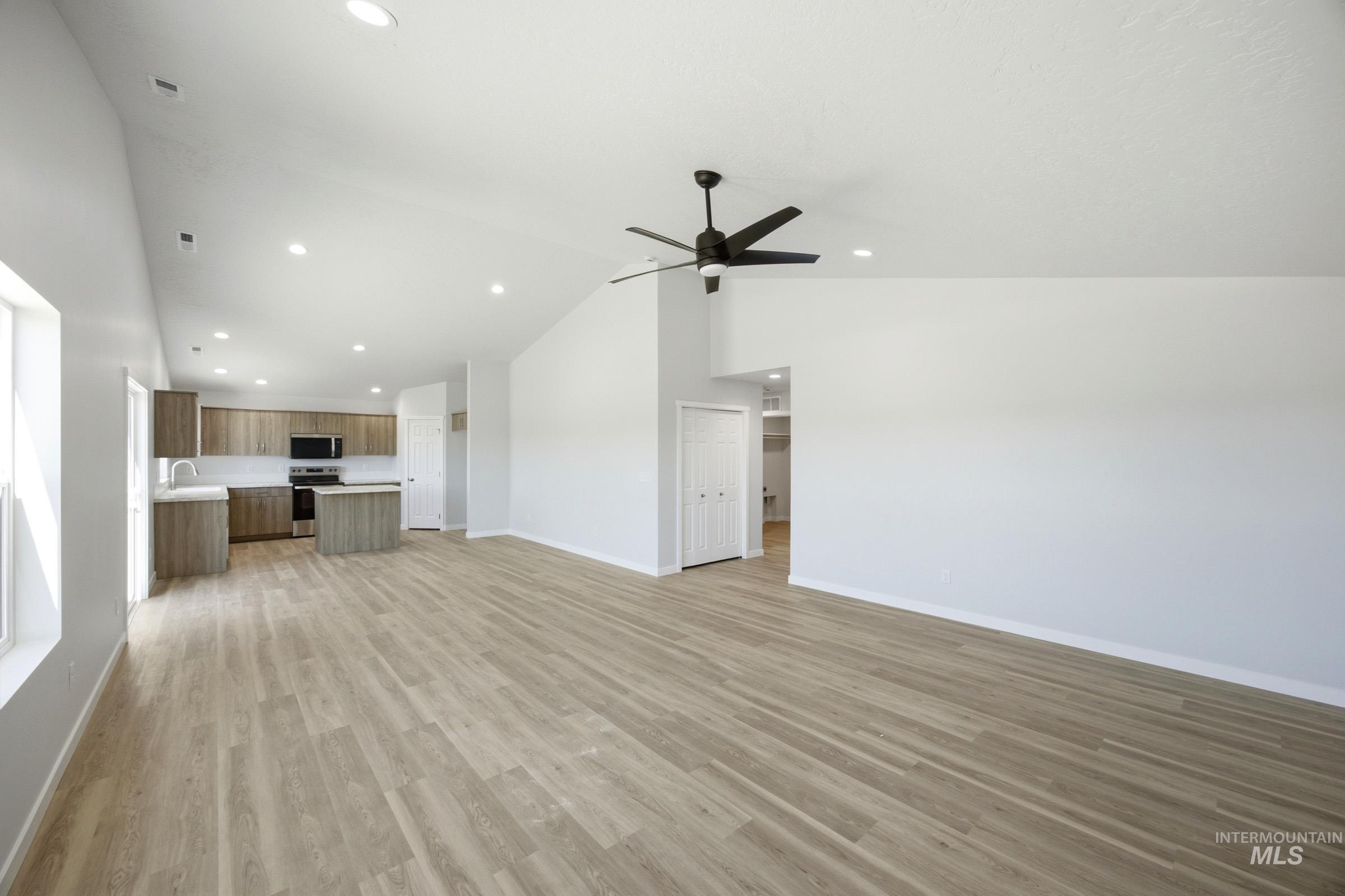 1435 Sunday River St, Middleton, Idaho 83644, 4 Bedrooms, 2 Bathrooms, Residential For Sale, Price $449,990, 98989867