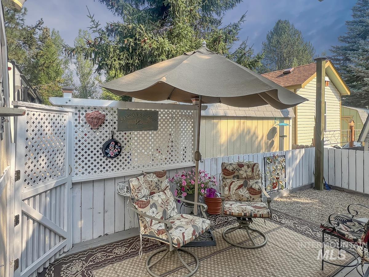 46 B Street, Cascade, Idaho 83611, 1 Bedroom, 1 Bathroom, Residential For Sale, Price $199,999, 98989868
