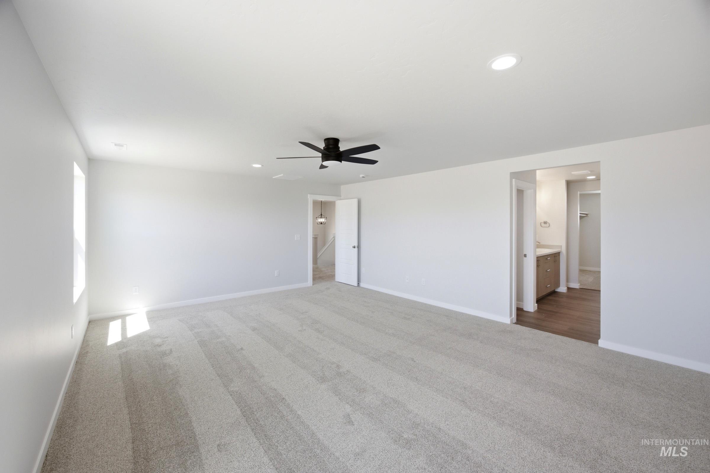 5283 E Phelps Lake Dr, Nampa, Idaho 83687, 5 Bedrooms, 3 Bathrooms, Residential For Sale, Price $569,990, 98989870