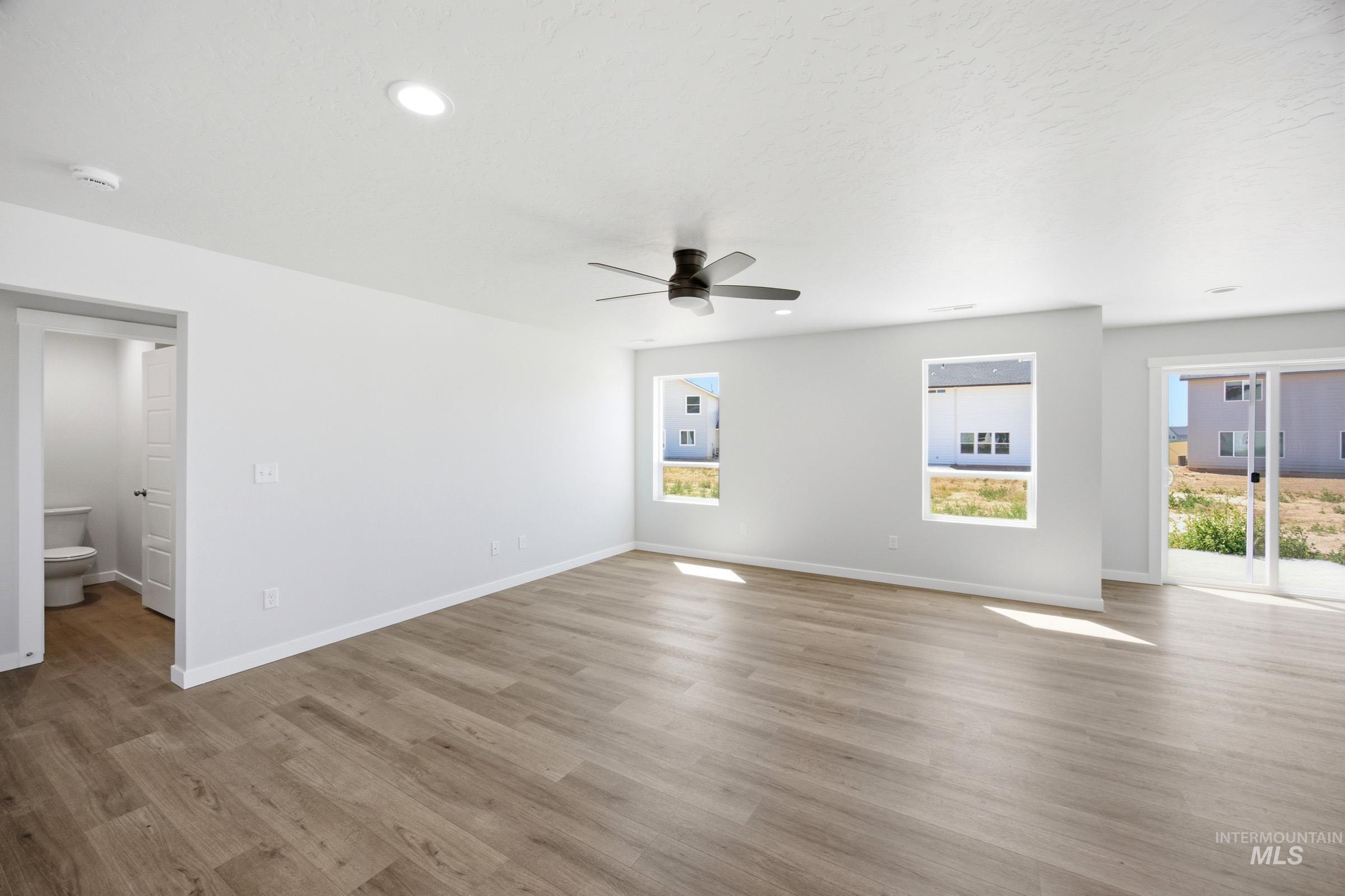 5283 E Phelps Lake Dr, Nampa, Idaho 83687, 5 Bedrooms, 3 Bathrooms, Residential For Sale, Price $569,990, 98989870