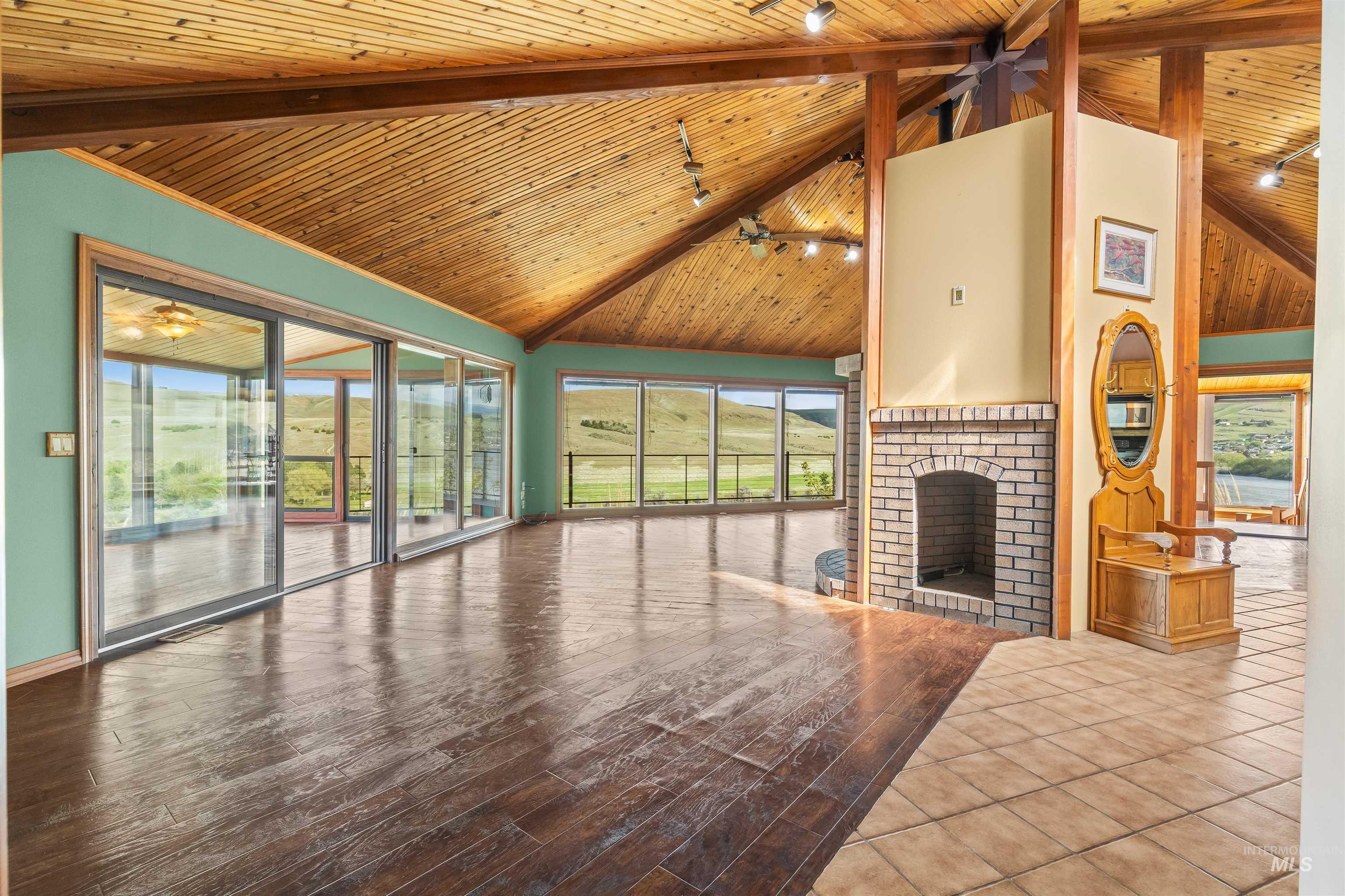 3433 Skyline Dr, Clarkston, Washington 99403, 4 Bedrooms, 3 Bathrooms, Residential For Sale, Price $965,000,MLS 98989871