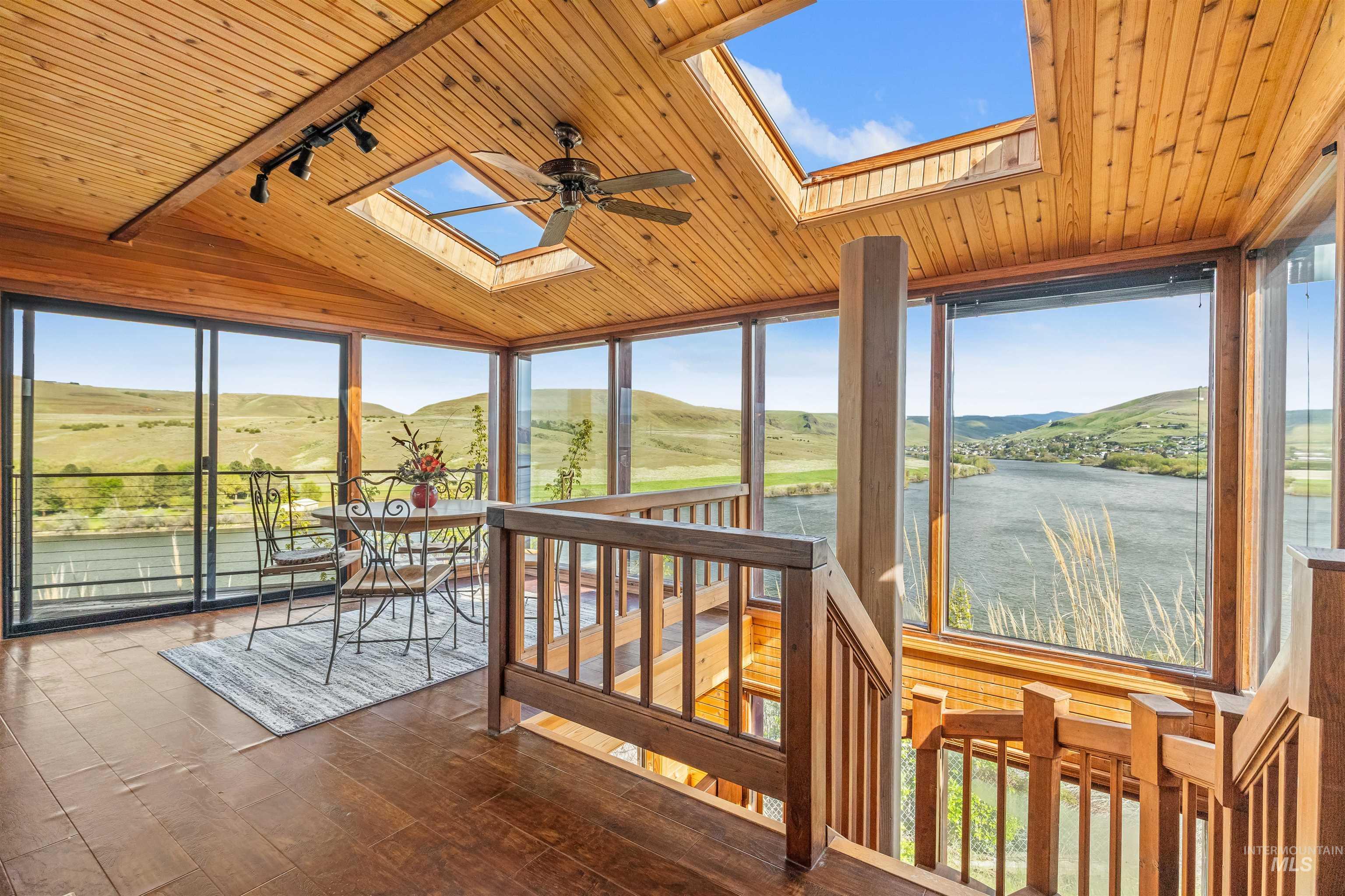 3433 Skyline Dr, Clarkston, Washington 99403, 4 Bedrooms, 3 Bathrooms, Residential For Sale, Price $965,000,MLS 98989871