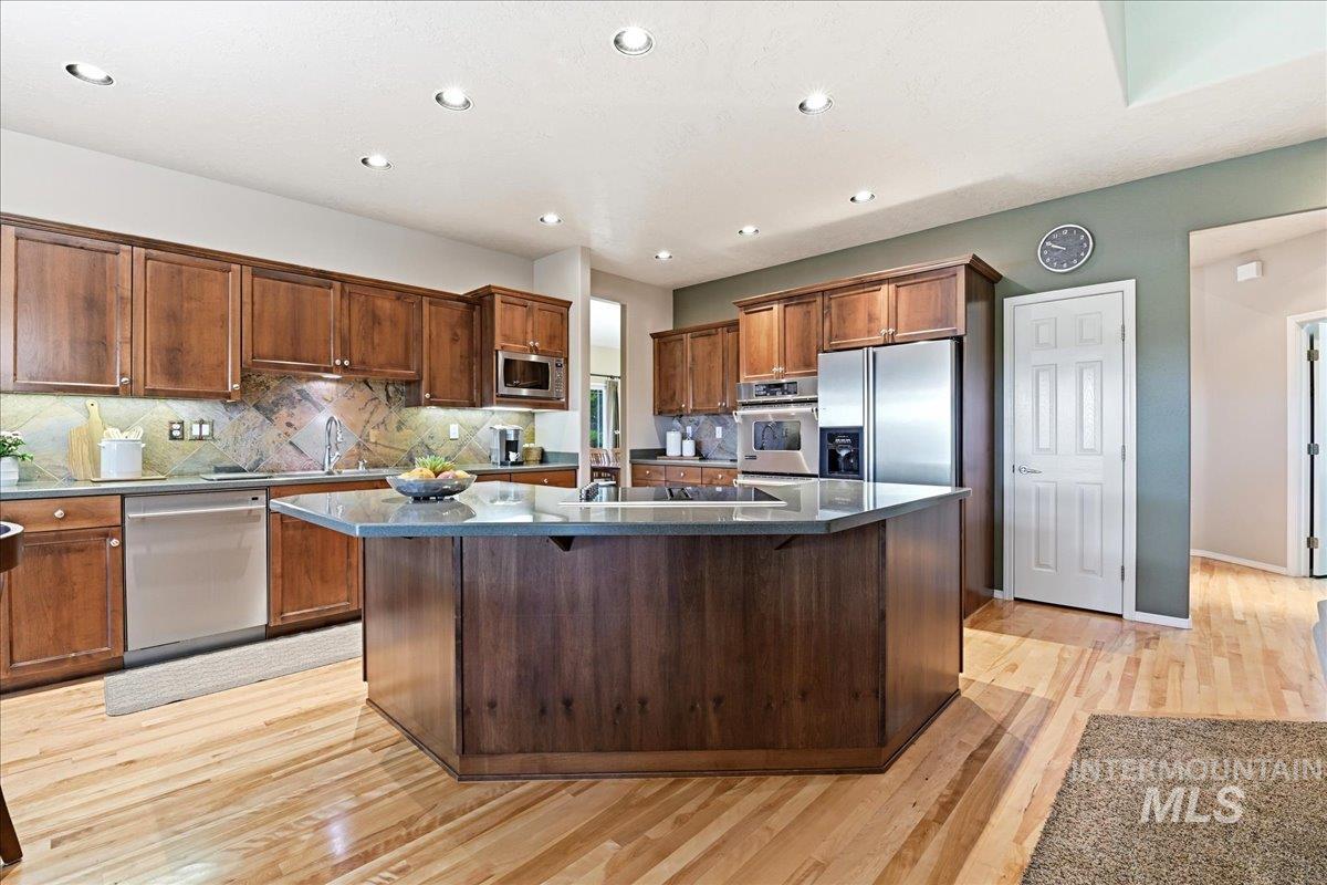 5143 N Blue Ash Ave, Boise, Idaho 83713, 5 Bedrooms, 3 Bathrooms, Residential For Sale, Price $849,900,MLS 98989873