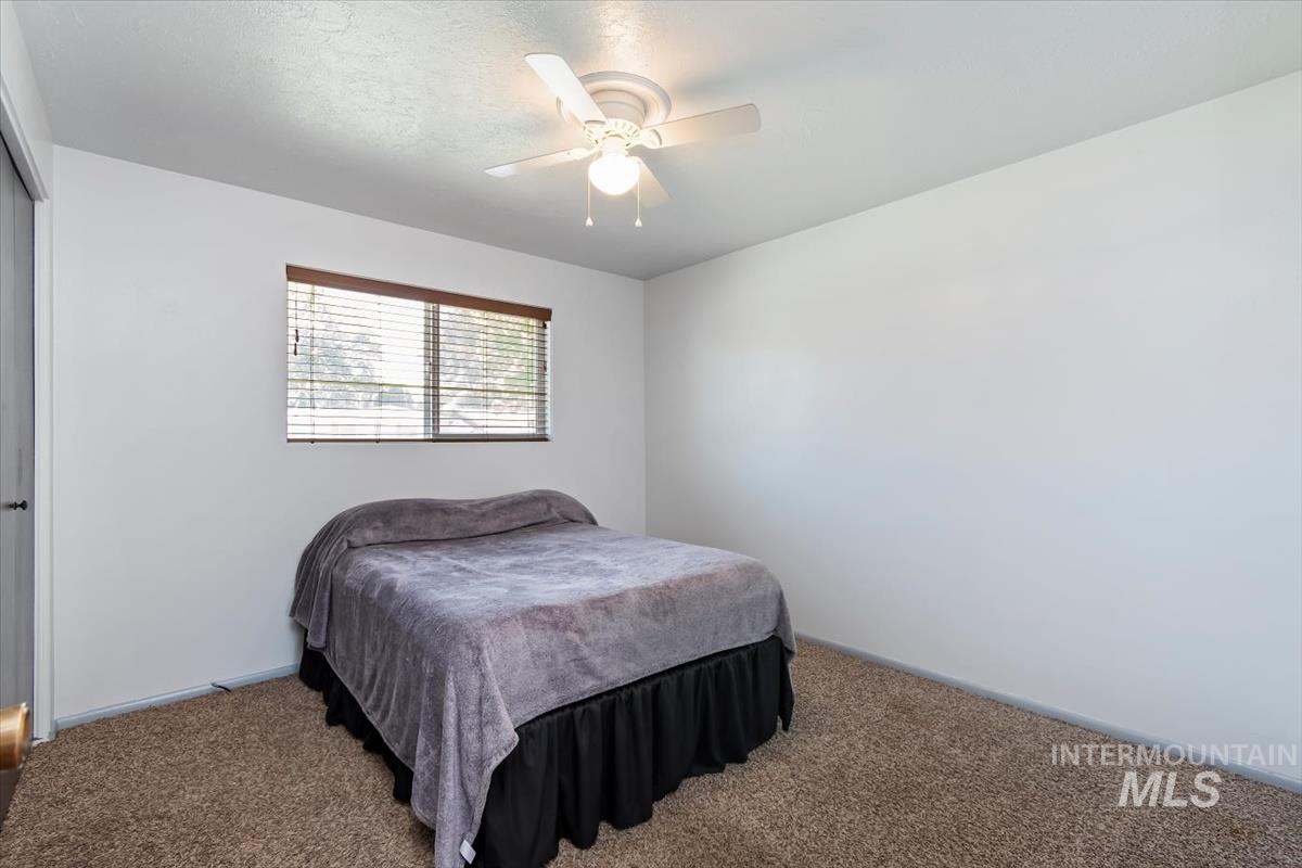 9568 W Atmore Dr., Boise, Idaho 83704, 3 Bedrooms, 2 Bathrooms, Residential For Sale, Price $449,000,MLS 98989875