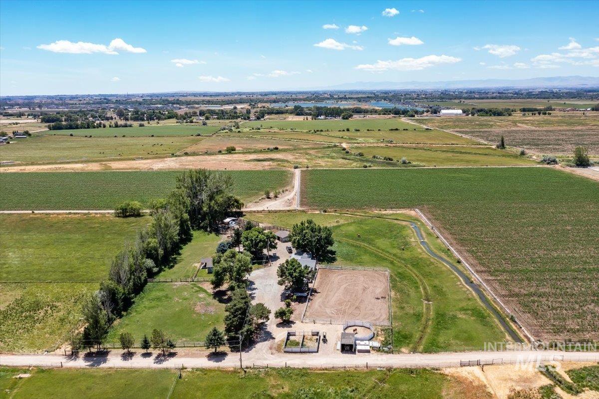 7345 Silver Bullet Ln, Star, Idaho 83669, 3 Bedrooms, 2 Bathrooms, Residential For Sale, Price $1,050,000,MLS 98989876