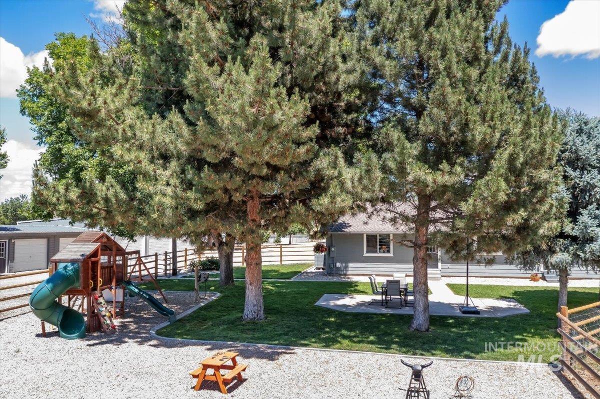 7345 Silver Bullet Ln, Star, Idaho 83669, 3 Bedrooms, 2 Bathrooms, Residential For Sale, Price $1,050,000,MLS 98989876