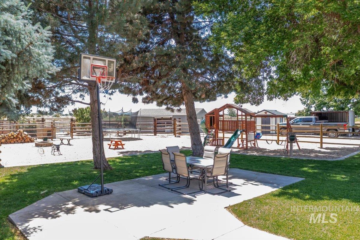 7345 Silver Bullet Ln, Star, Idaho 83669, 3 Bedrooms, 2 Bathrooms, Residential For Sale, Price $1,050,000,MLS 98989876