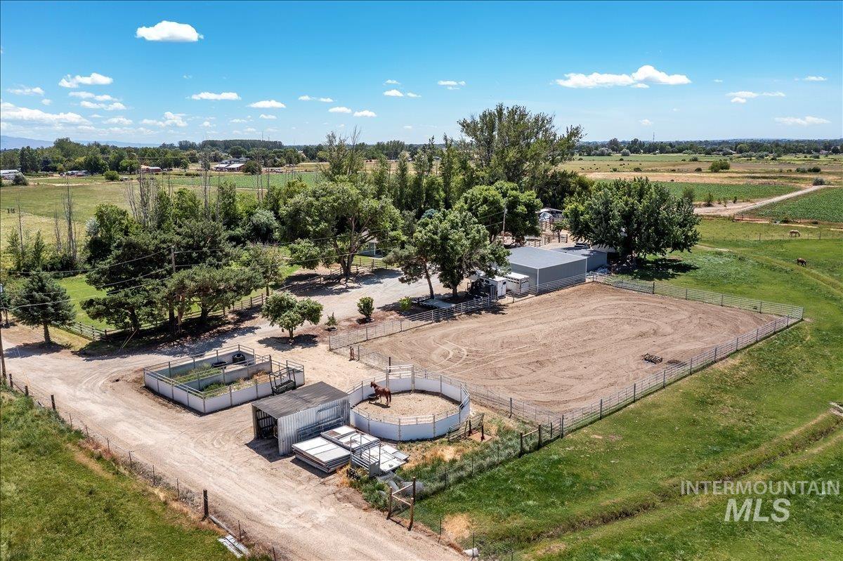 7345 Silver Bullet Ln, Star, Idaho 83669, 3 Bedrooms, 2 Bathrooms, Residential For Sale, Price $1,050,000,MLS 98989876