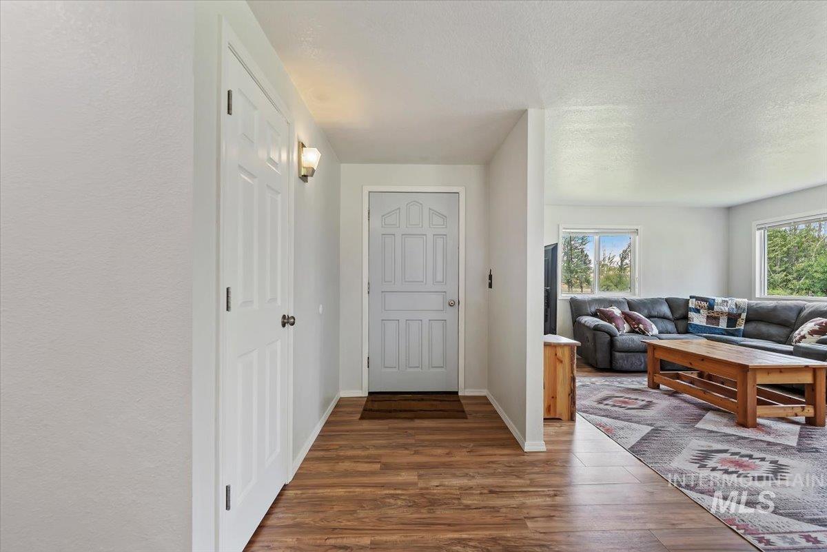 7345 Silver Bullet Ln, Star, Idaho 83669, 3 Bedrooms, 2 Bathrooms, Residential For Sale, Price $1,150,000,MLS 98989876