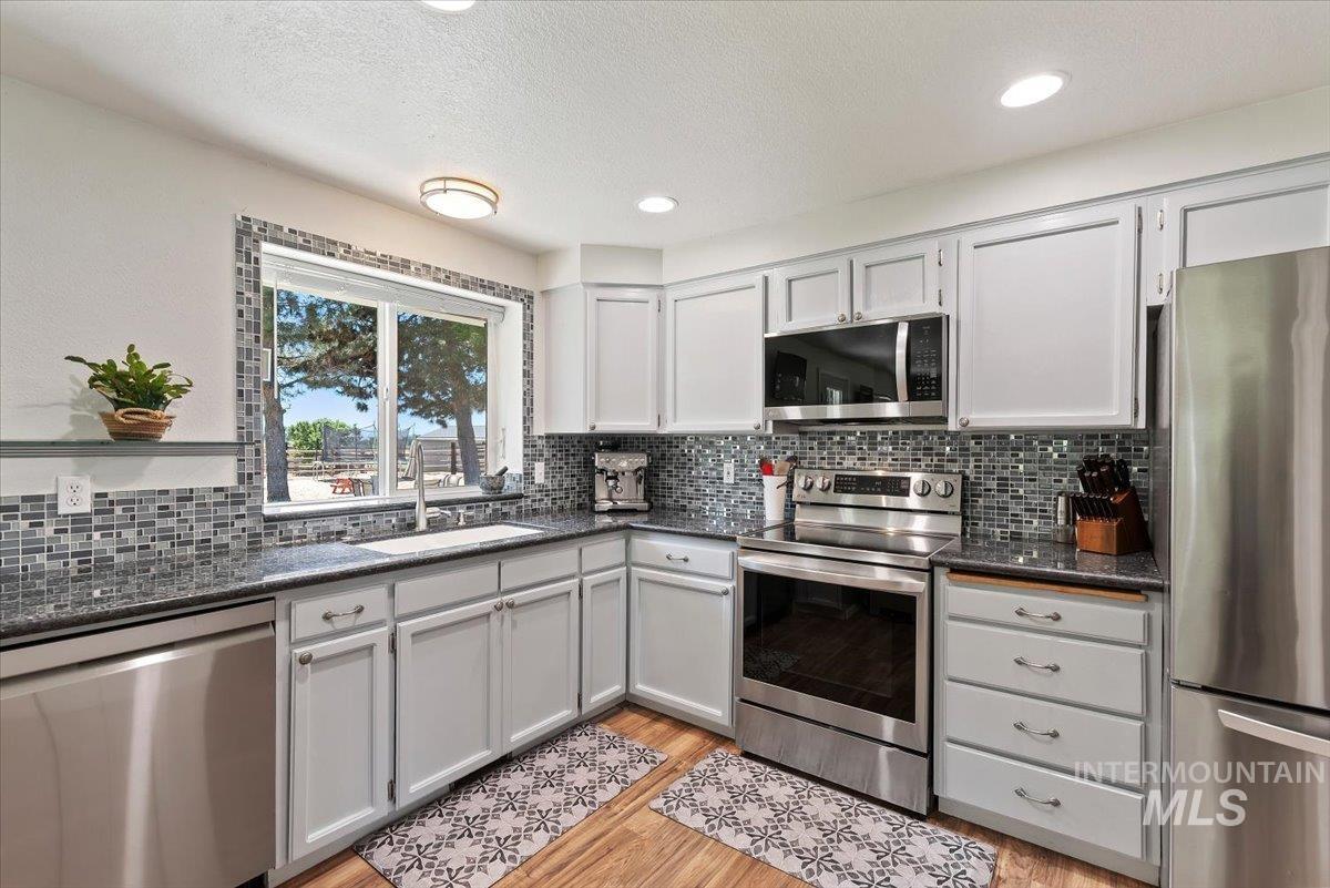 7345 Silver Bullet Ln, Star, Idaho 83669, 3 Bedrooms, 2 Bathrooms, Residential For Sale, Price $1,150,000,MLS 98989876
