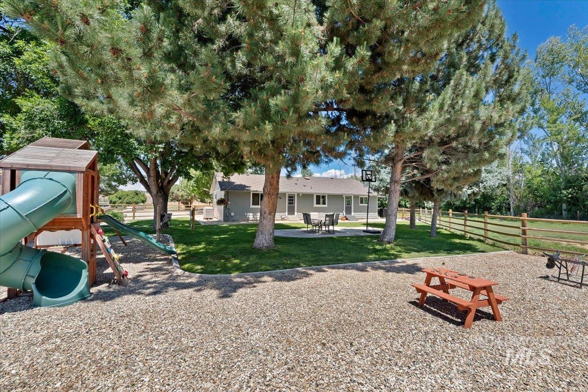 7345 Silver Bullet Ln, Star, Idaho 83669, 3 Bedrooms, 2 Bathrooms, Residential For Sale, Price $1,050,000,MLS 98989876