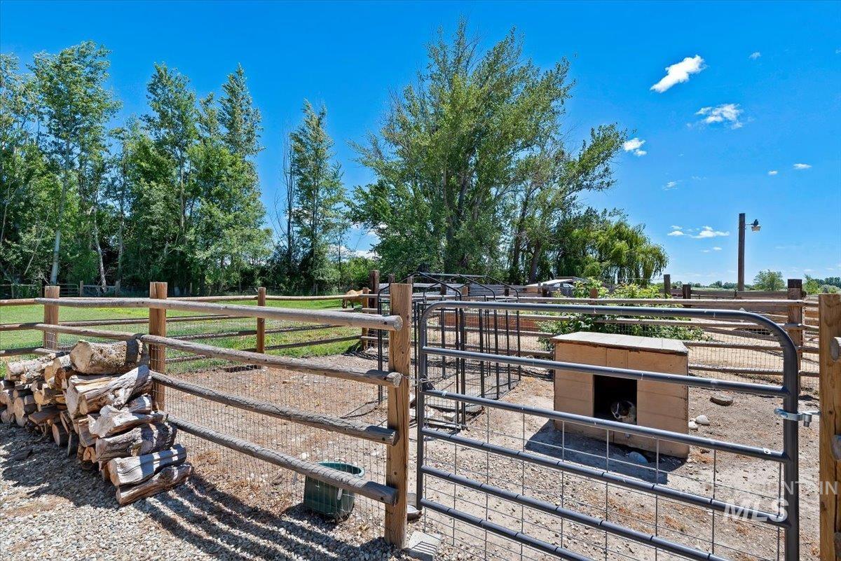 7345 Silver Bullet Ln, Star, Idaho 83669, 3 Bedrooms, 2 Bathrooms, Residential For Sale, Price $1,050,000,MLS 98989876