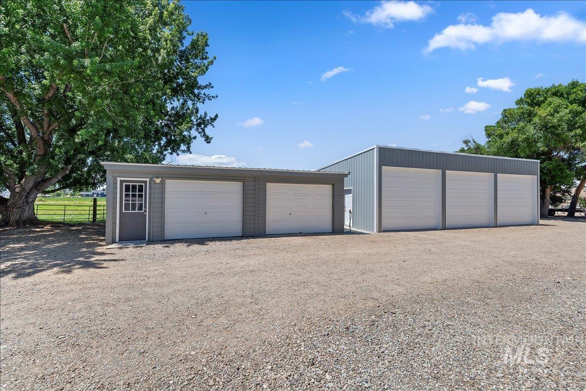 7345 Silver Bullet Ln, Star, Idaho 83669, 3 Bedrooms, 2 Bathrooms, Residential For Sale, Price $1,050,000,MLS 98989876