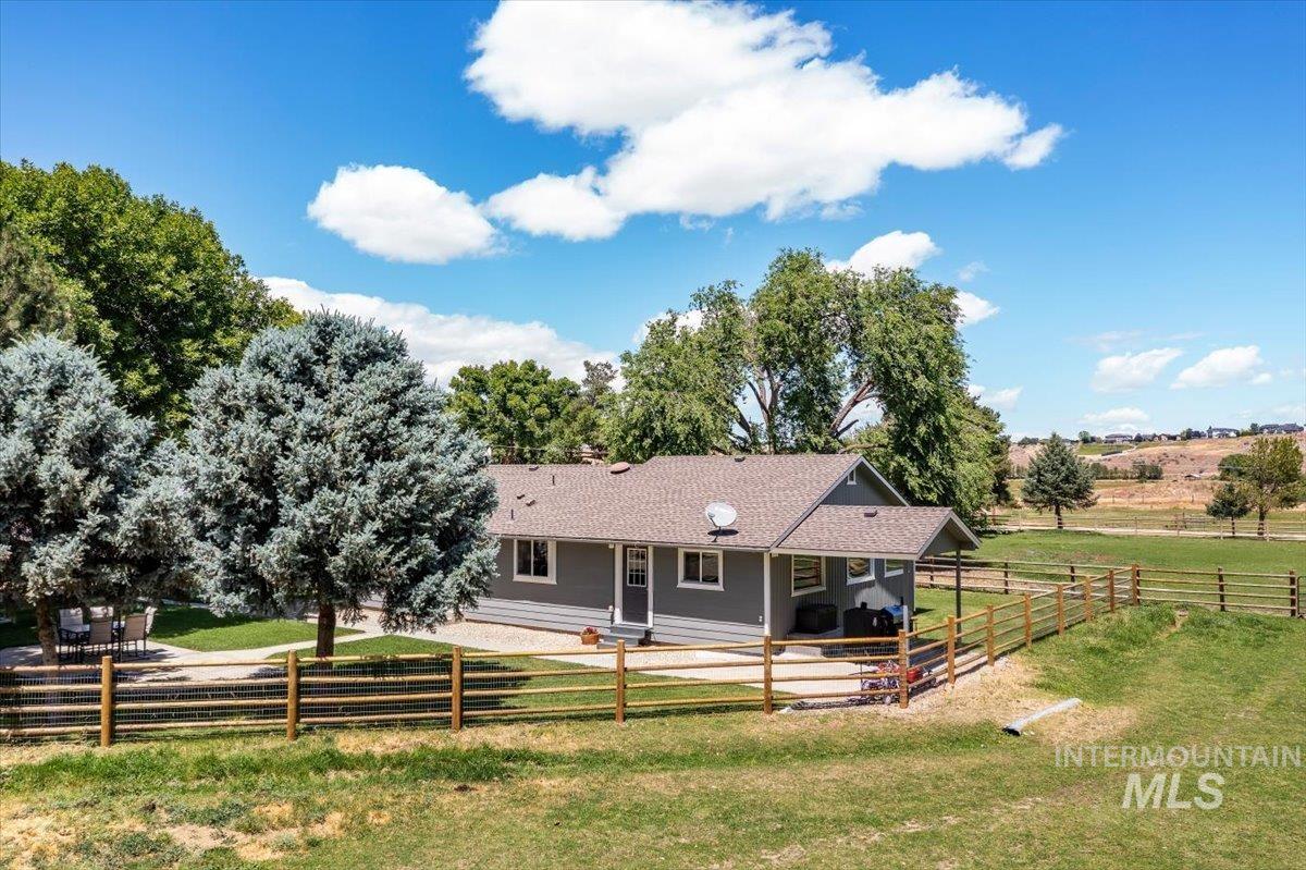 7345 Silver Bullet Ln, Star, Idaho 83669, 3 Bedrooms, 2 Bathrooms, Residential For Sale, Price $1,050,000,MLS 98989876
