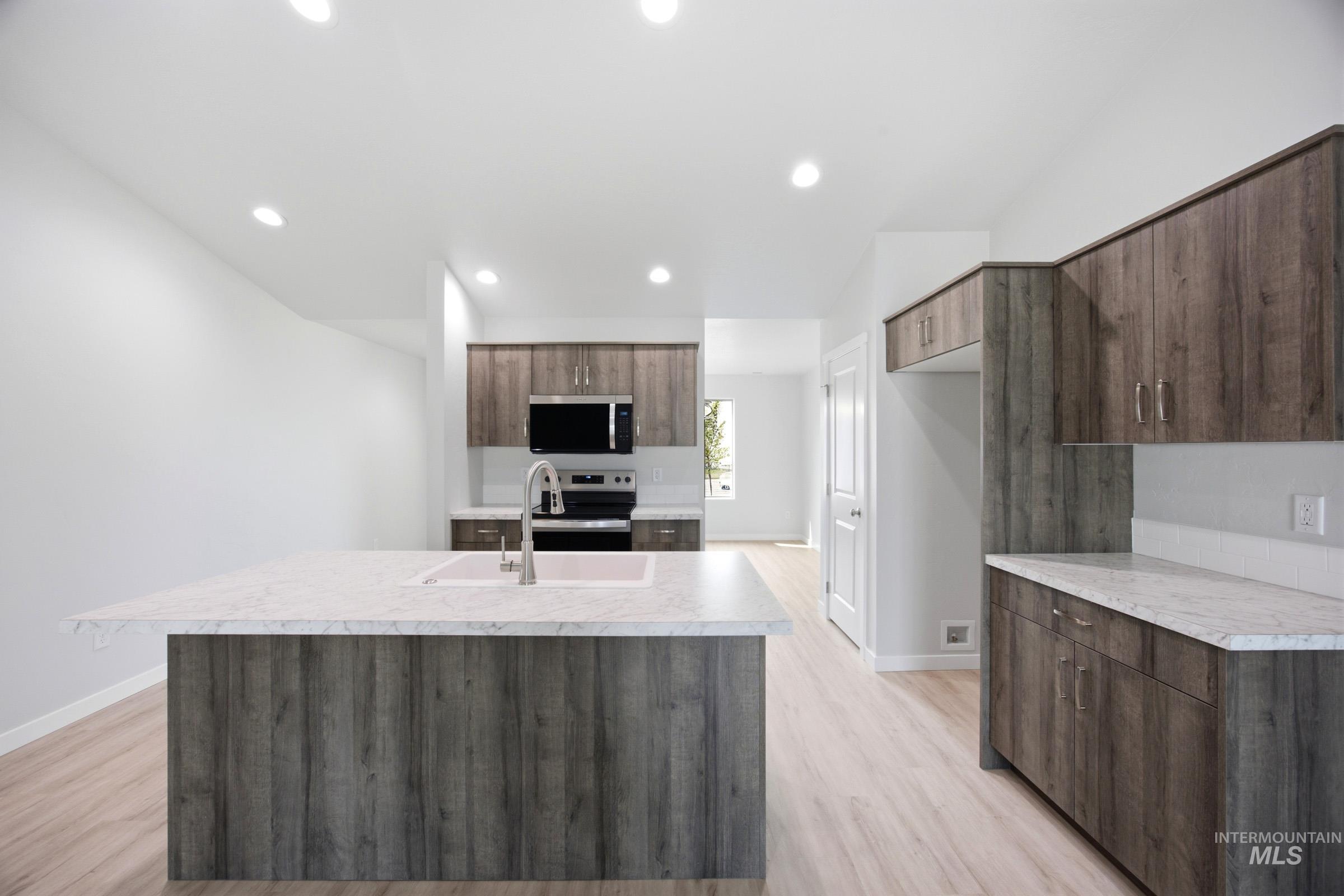 4315 Dayton St, Caldwell, Idaho 83605, 3 Bedrooms, 2 Bathrooms, Residential For Sale, Price $394,990,MLS 98989879