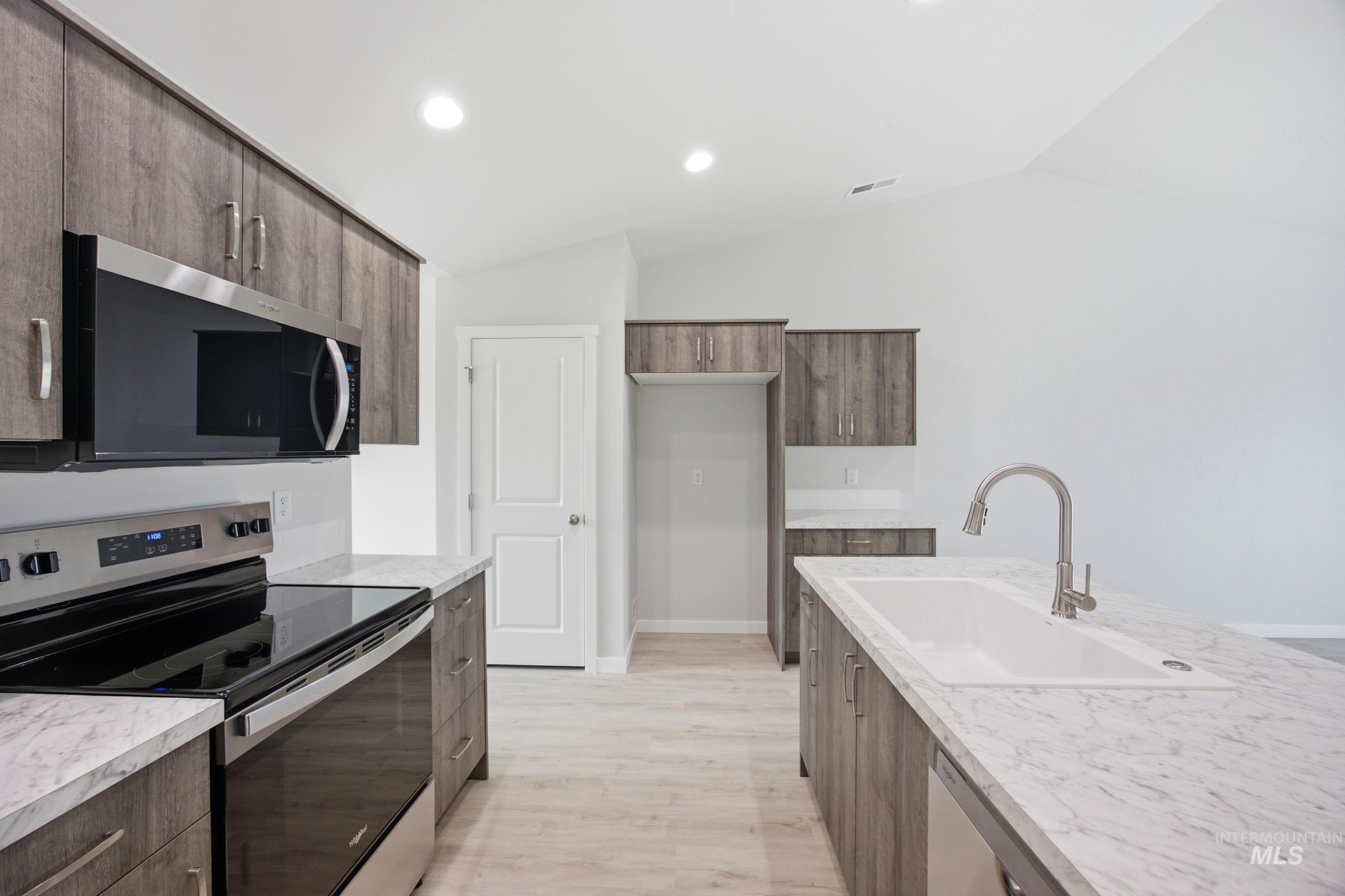 4315 Dayton St, Caldwell, Idaho 83605, 3 Bedrooms, 2 Bathrooms, Residential For Sale, Price $394,990,MLS 98989879