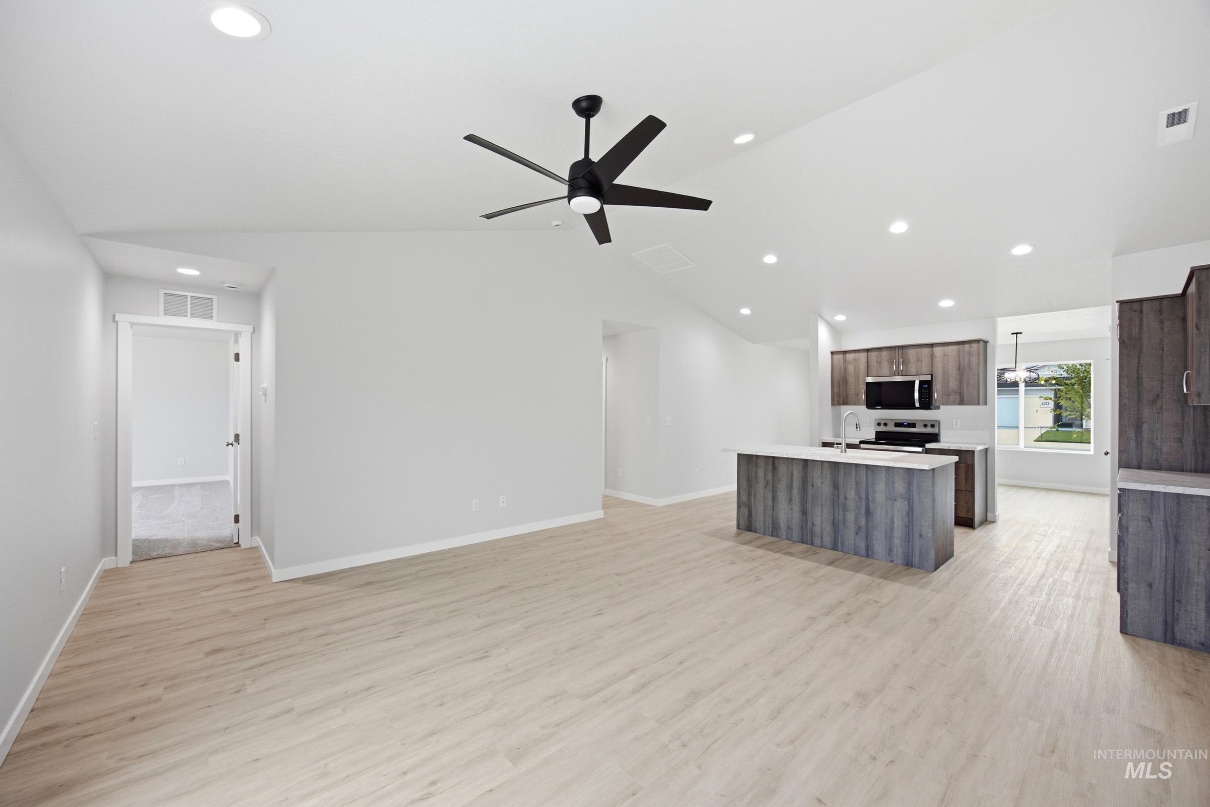 4315 Dayton St, Caldwell, Idaho 83605, 3 Bedrooms, 2 Bathrooms, Residential For Sale, Price $394,990,MLS 98989879
