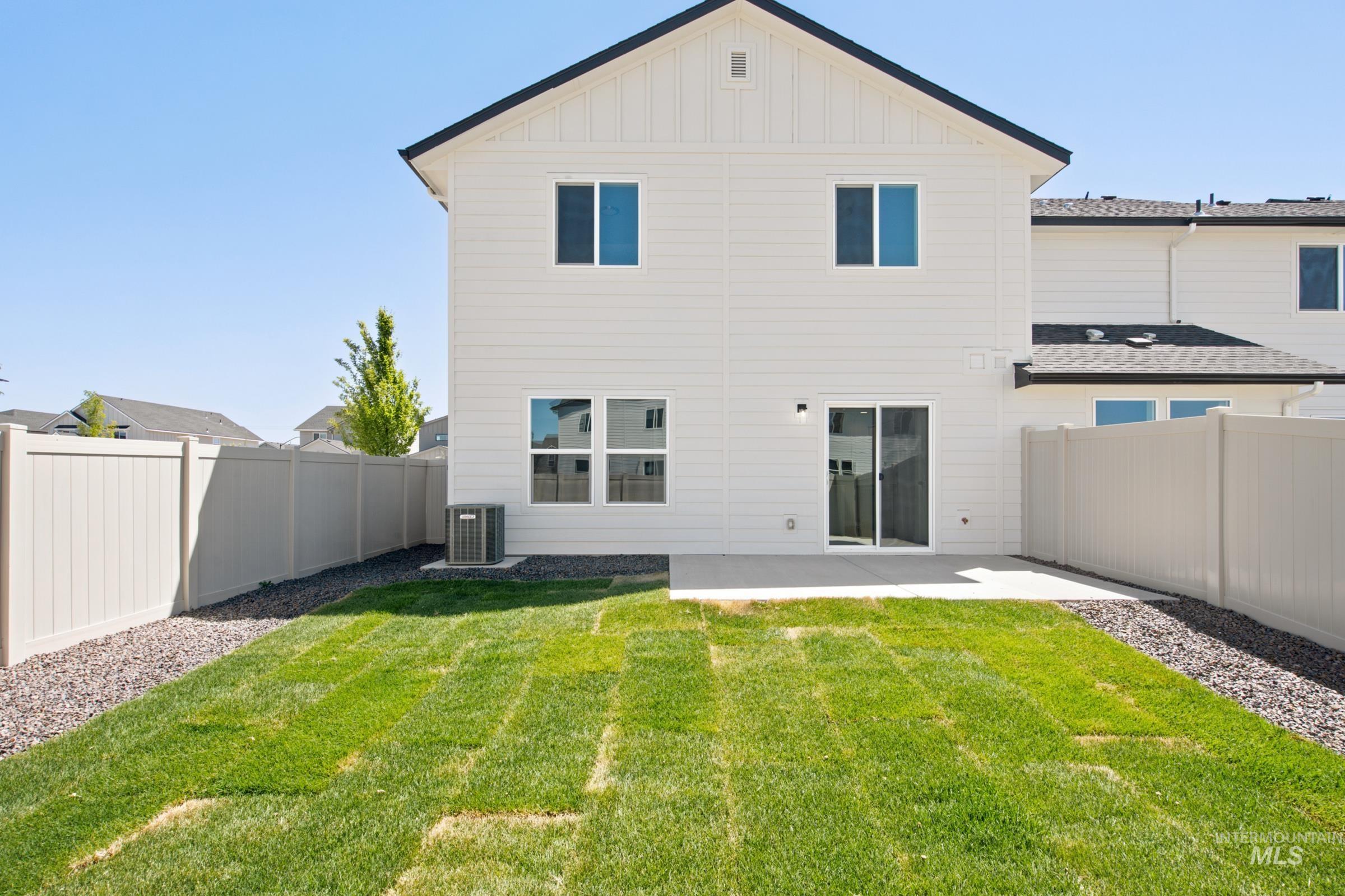 10864 Rutland St, Caldwell, Idaho 83605, 3 Bedrooms, 2.5 Bathrooms, Residential For Sale, Price $369,990,MLS 98989880