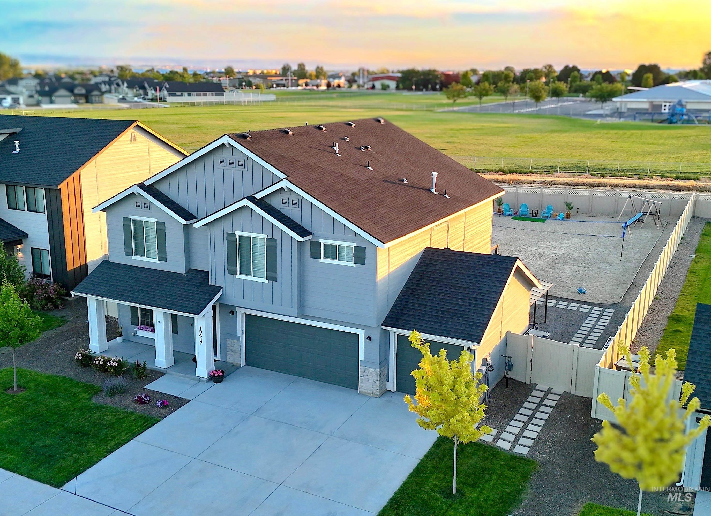 19417 Susquehanna Way, Caldwell, Idaho 83605, 4 Bedrooms, 2.5 Bathrooms, Residential For Sale, Price $539,000,MLS 98989881