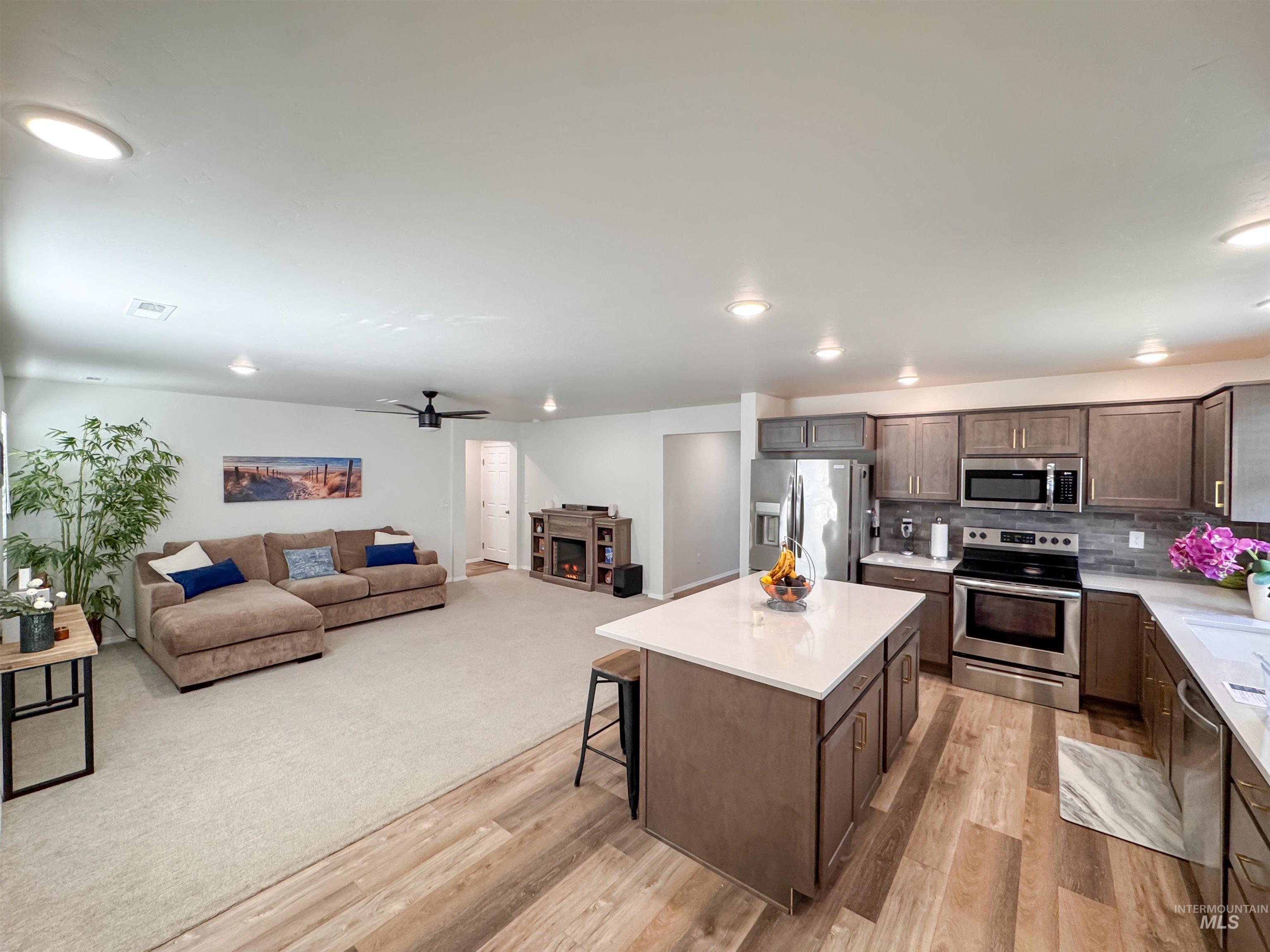 19417 Susquehanna Way, Caldwell, Idaho 83605, 4 Bedrooms, 2.5 Bathrooms, Residential For Sale, Price $539,000,MLS 98989881