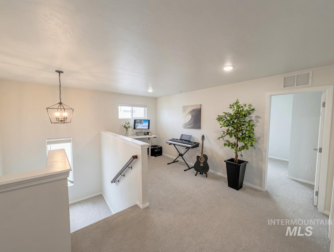 19417 Susquehanna Way, Caldwell, Idaho 83605, 4 Bedrooms, 2.5 Bathrooms, Residential For Sale, Price $539,000,MLS 98989881