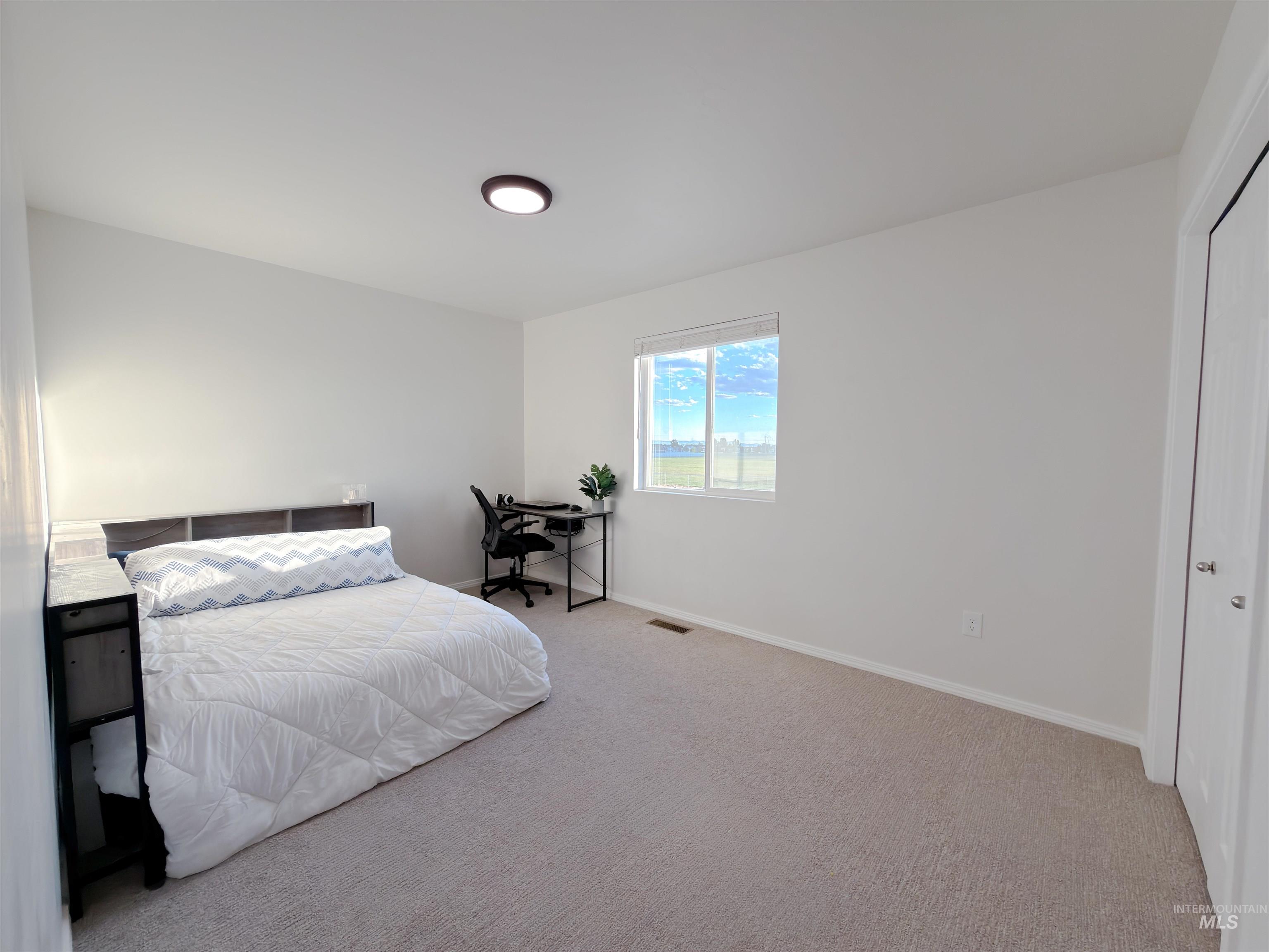 19417 Susquehanna Way, Caldwell, Idaho 83605, 4 Bedrooms, 2.5 Bathrooms, Residential For Sale, Price $539,000,MLS 98989881