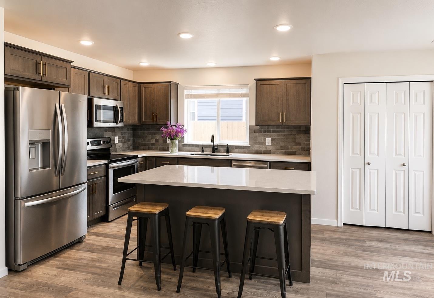 19417 Susquehanna Way, Caldwell, Idaho 83605, 4 Bedrooms, 2.5 Bathrooms, Residential For Sale, Price $539,000,MLS 98989881