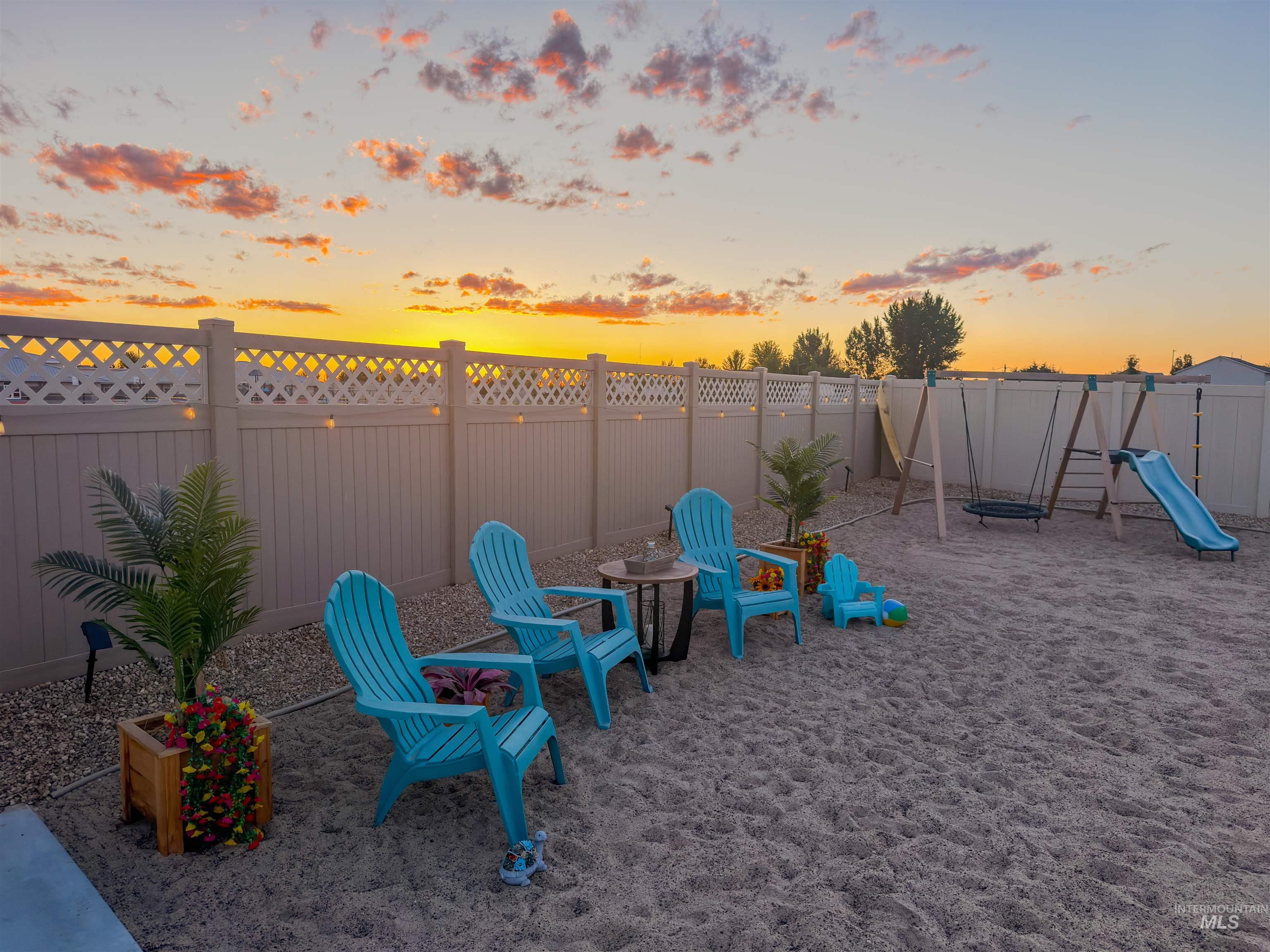 19417 Susquehanna Way, Caldwell, Idaho 83605, 4 Bedrooms, 2.5 Bathrooms, Residential For Sale, Price $539,000,MLS 98989881