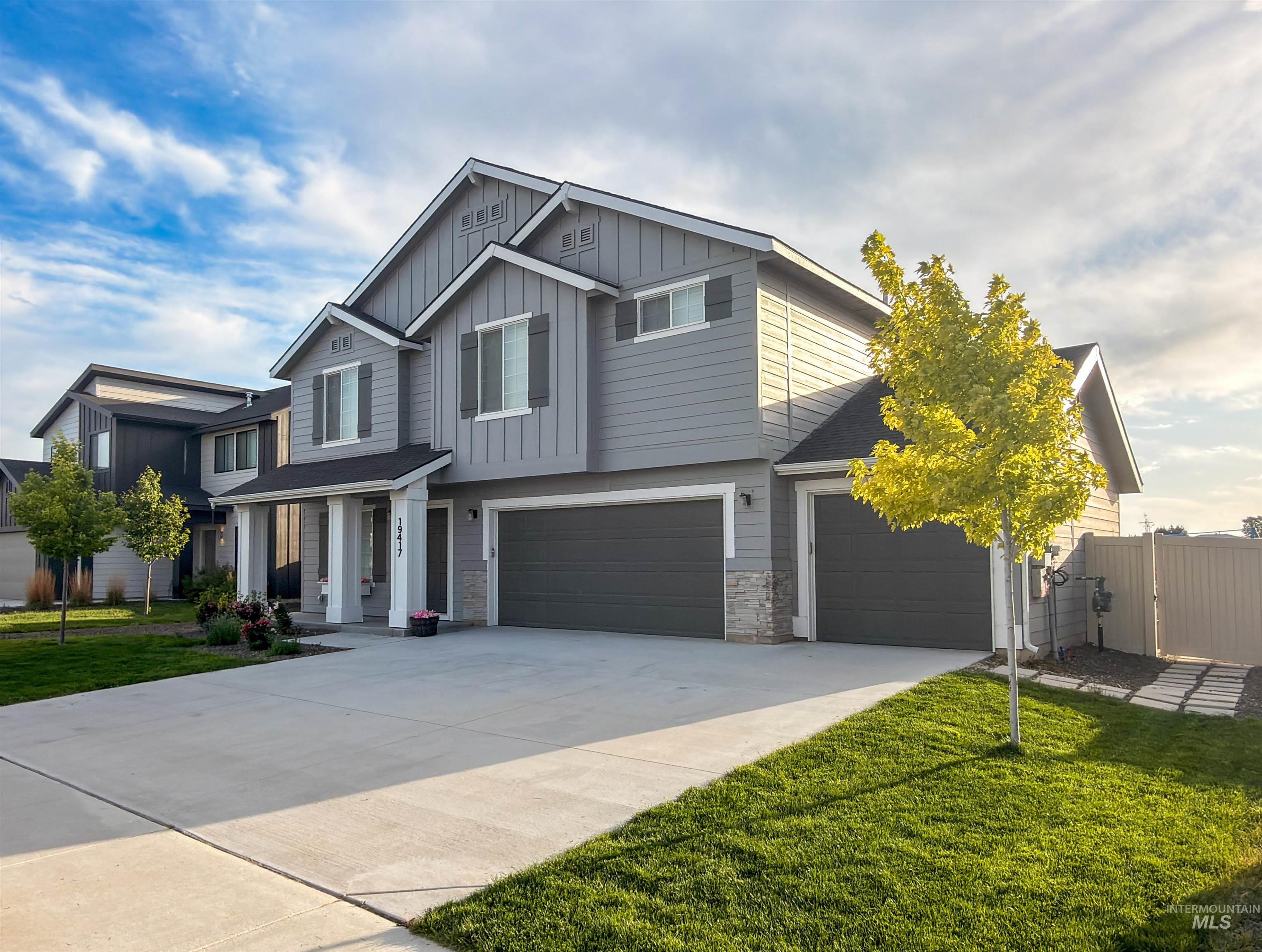 19417 Susquehanna Way, Caldwell, Idaho 83605, 4 Bedrooms, 2.5 Bathrooms, Residential For Sale, Price $539,000,MLS 98989881