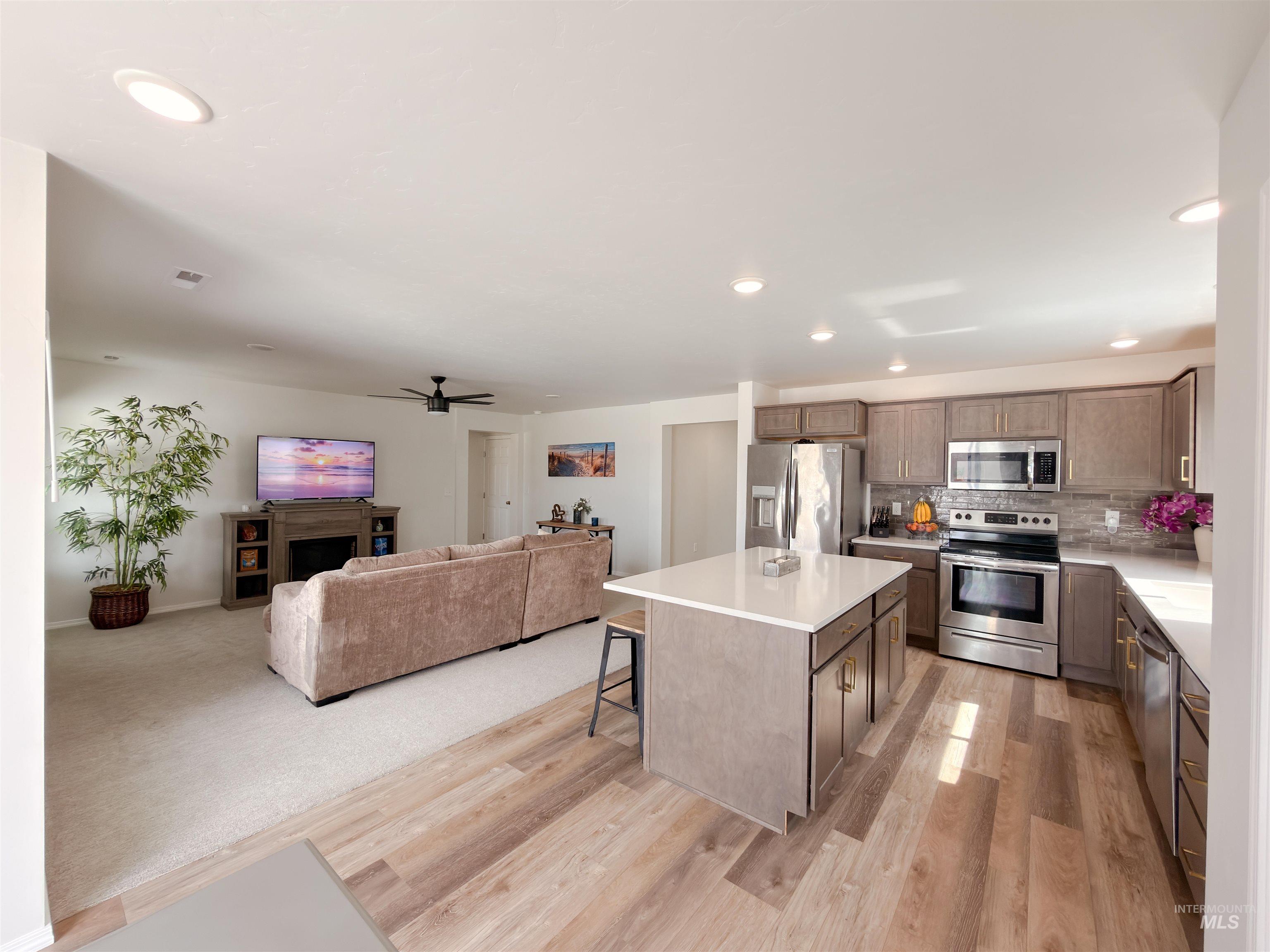 19417 Susquehanna Way, Caldwell, Idaho 83605, 4 Bedrooms, 2.5 Bathrooms, Residential For Sale, Price $539,000,MLS 98989881