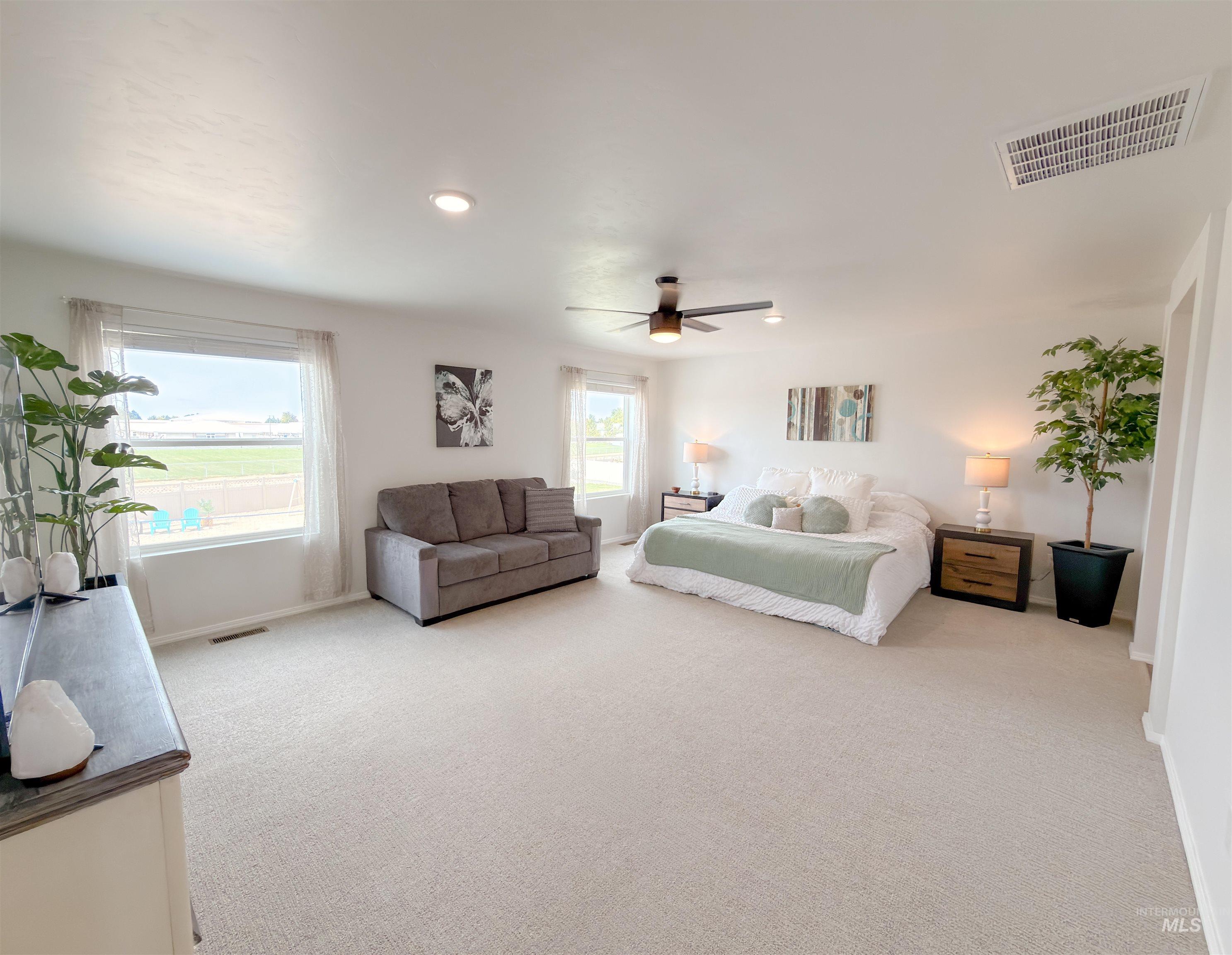 19417 Susquehanna Way, Caldwell, Idaho 83605, 4 Bedrooms, 2.5 Bathrooms, Residential For Sale, Price $539,000,MLS 98989881